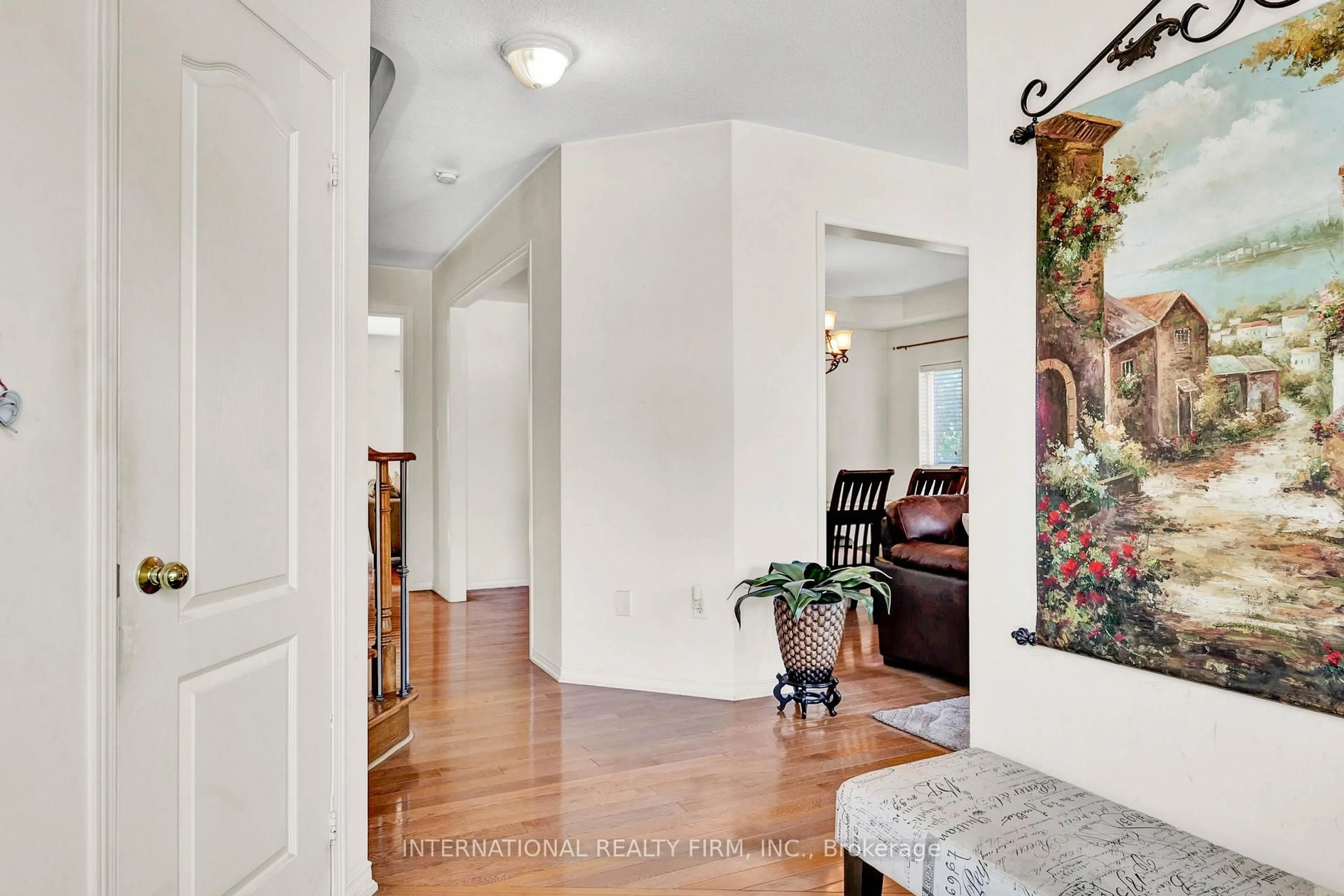 Indoor entryway for 26 Peacock Cres, Ajax Ontario L1T 0C6