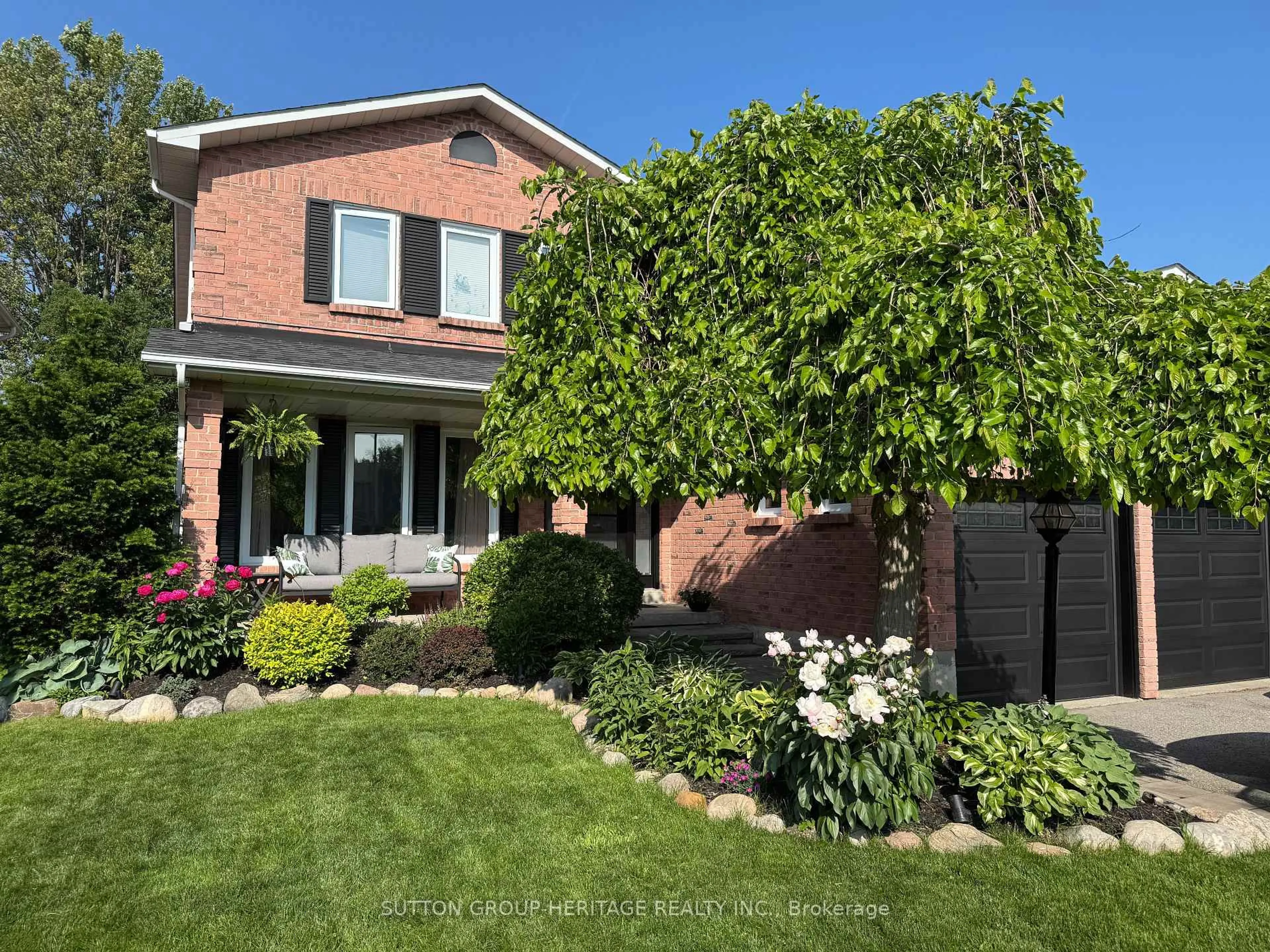 Home with brick exterior material, street for 24 Gladiola Crt, Whitby Ontario L1R 1N6
