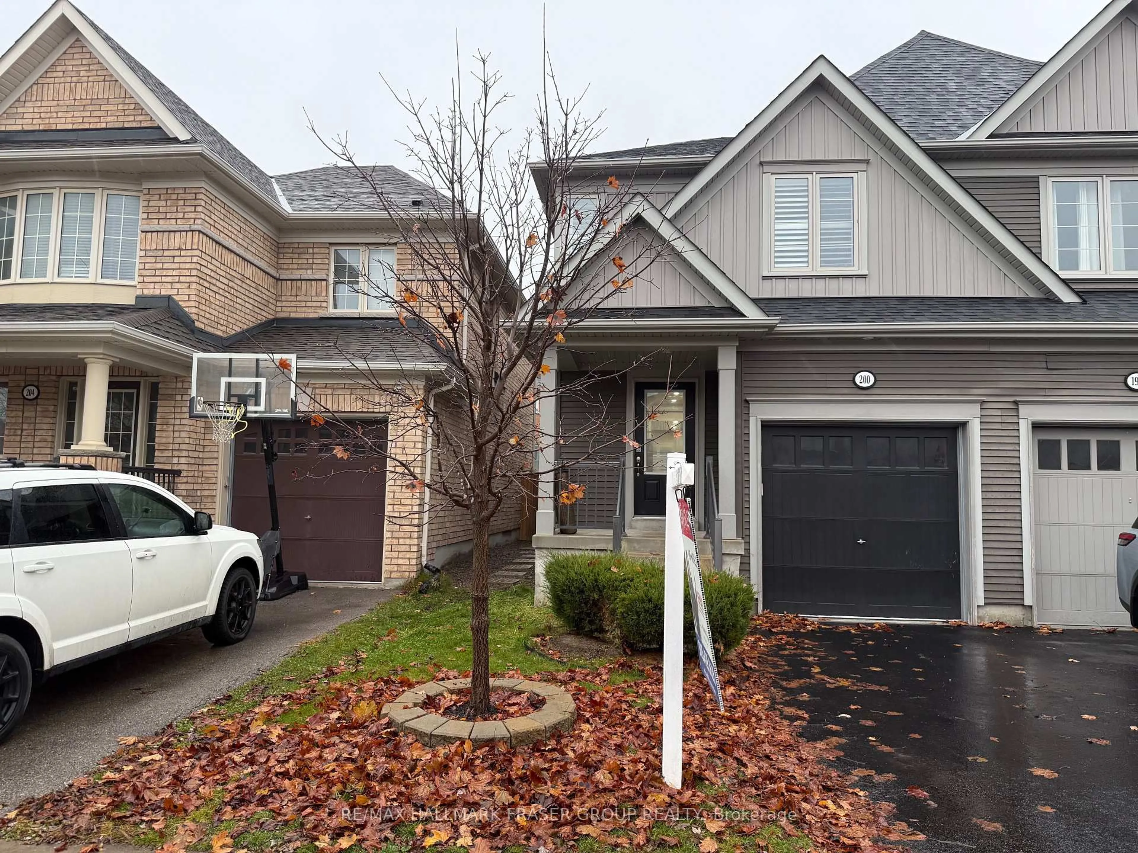 Home with brick exterior material, street for 200 Lady Angela Ave, Oshawa Ontario L1L 0K3