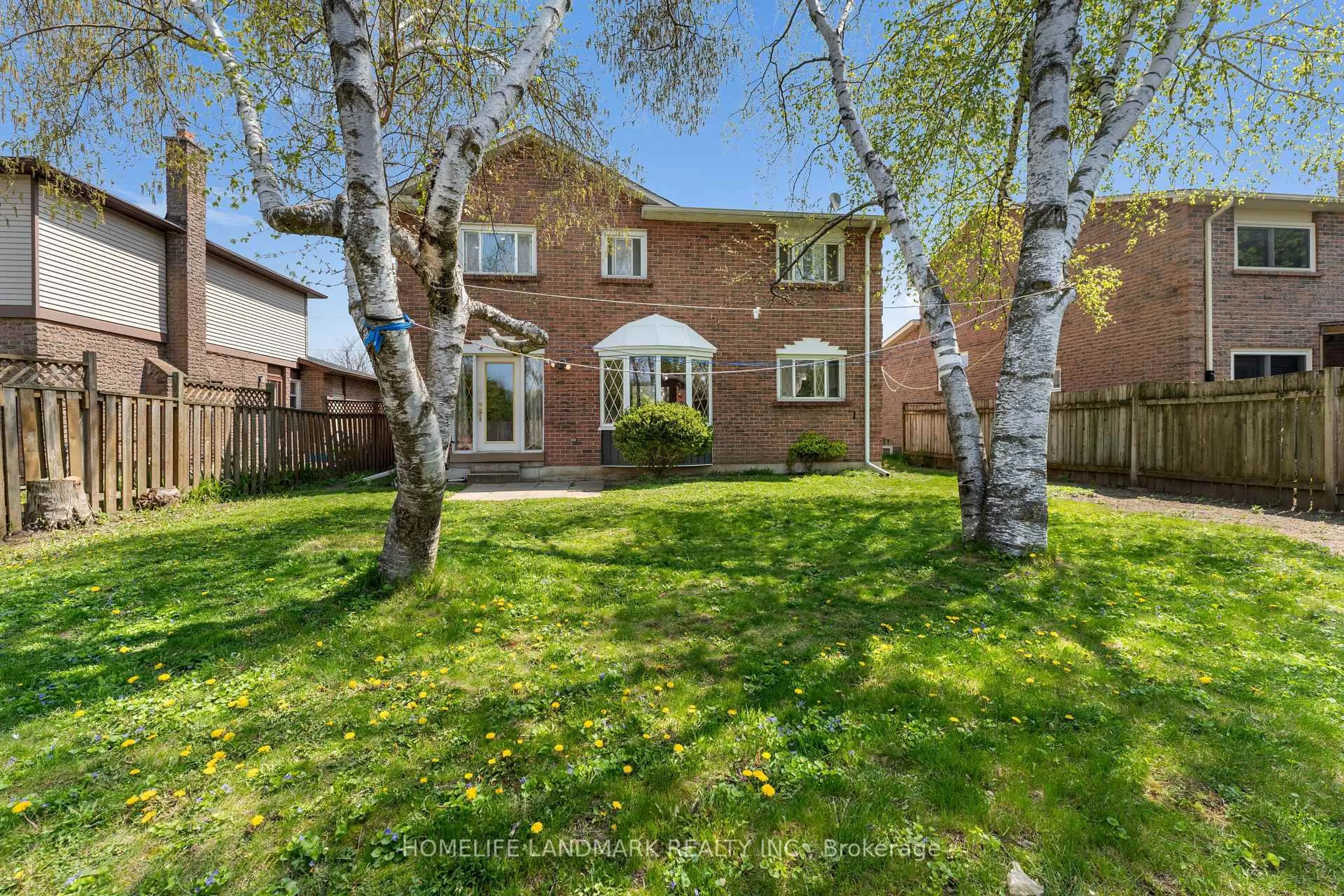 Patio, street for 1416 Somerville St, Oshawa Ontario L1G 7R1