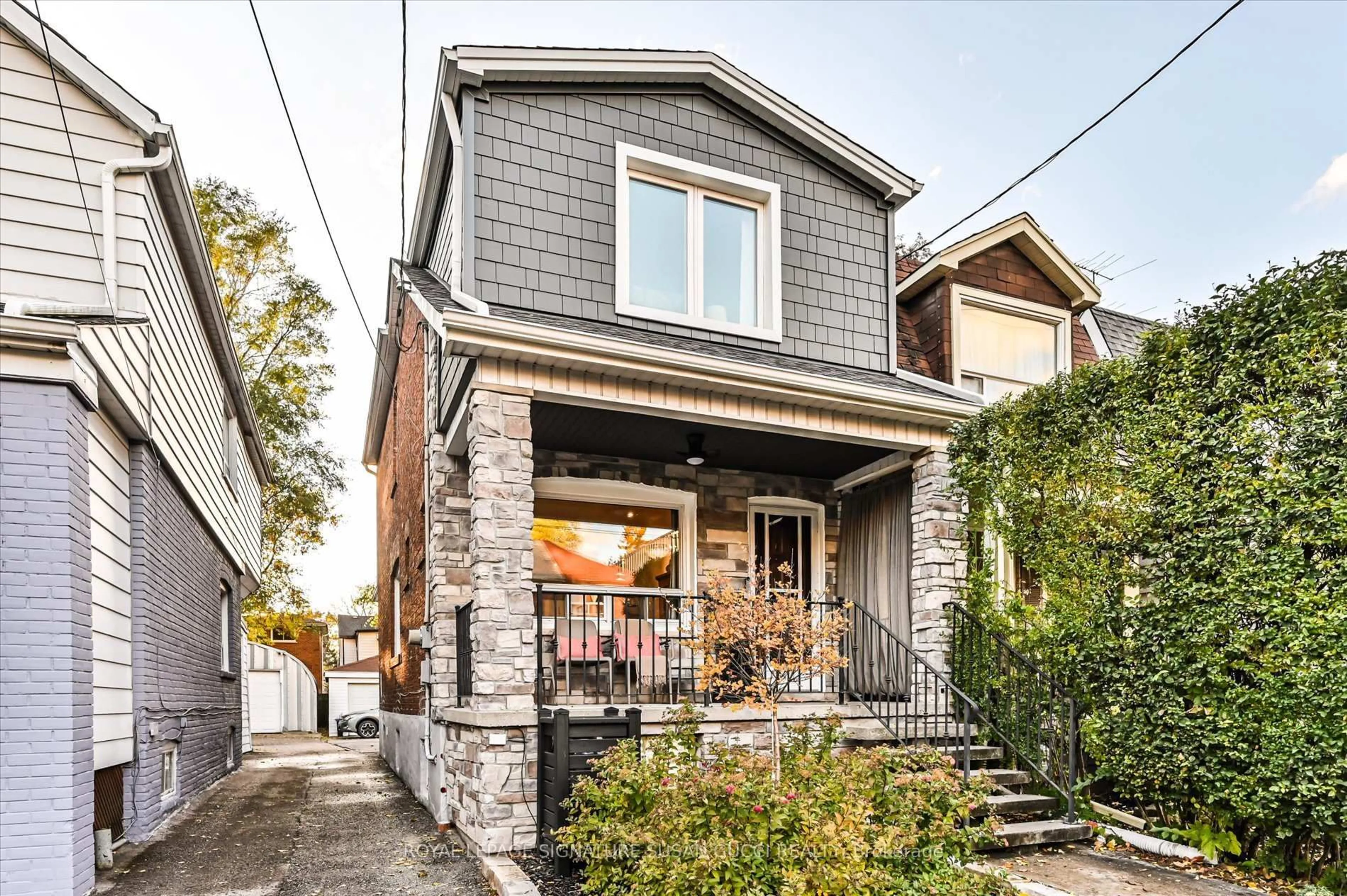 Home with brick exterior material, street for 186 Gledhill Ave, Toronto Ontario M4C 5L1