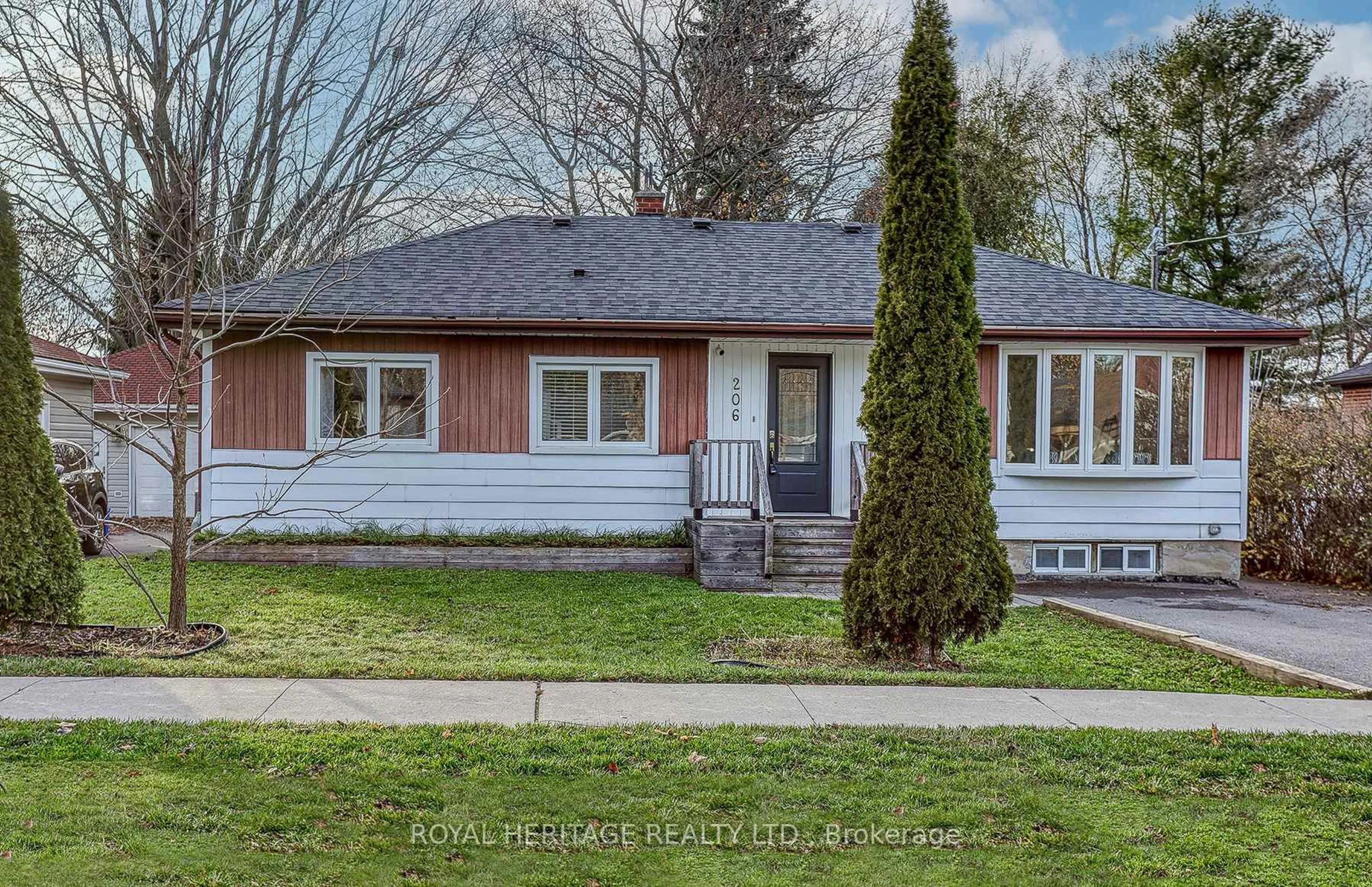 Unknown for 206 Craydon Rd, Whitby Ontario L1N 2B6