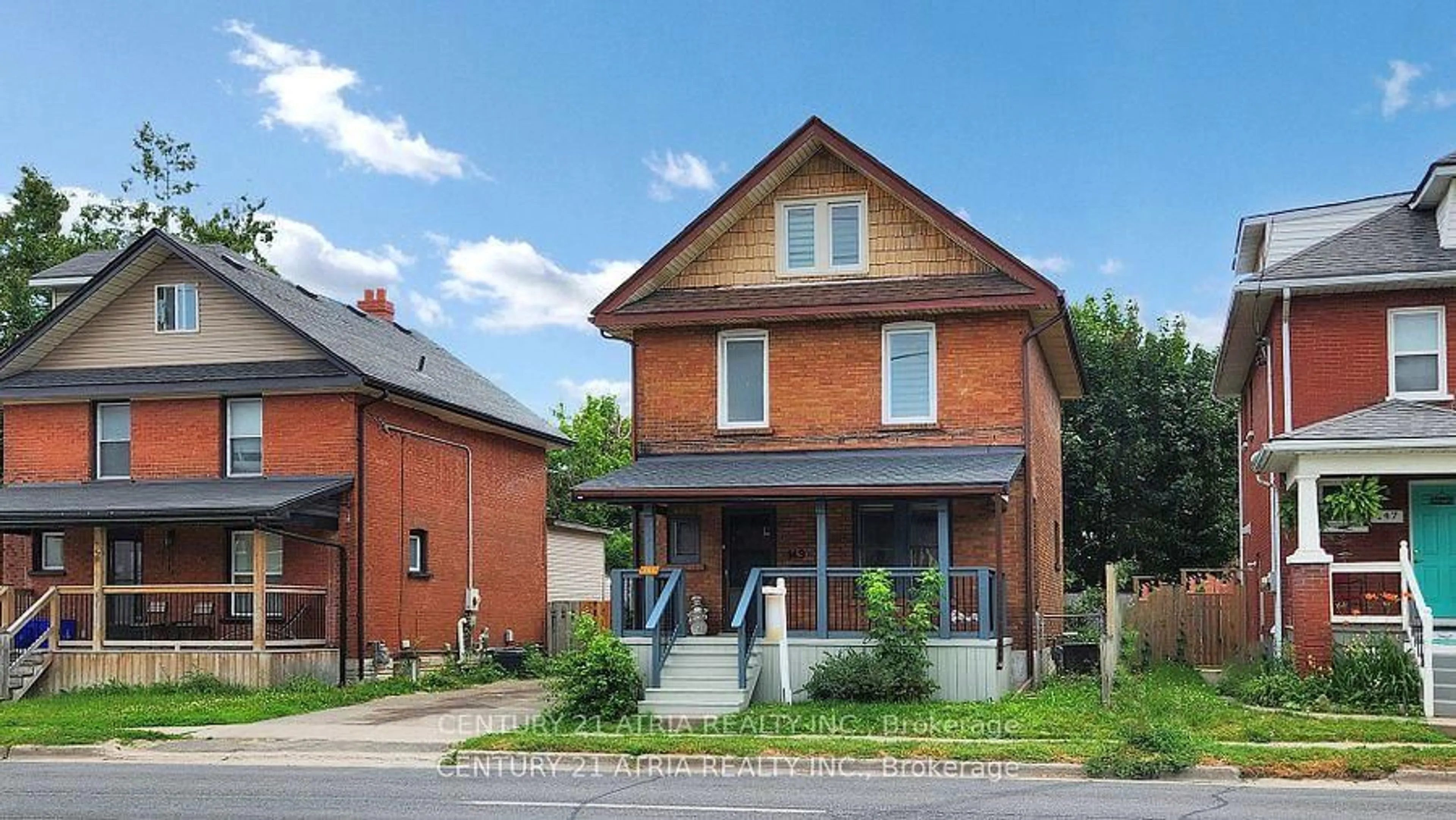 Home with brick exterior material, street for 149 Adelaide Ave, Oshawa Ontario L1G 1Z2