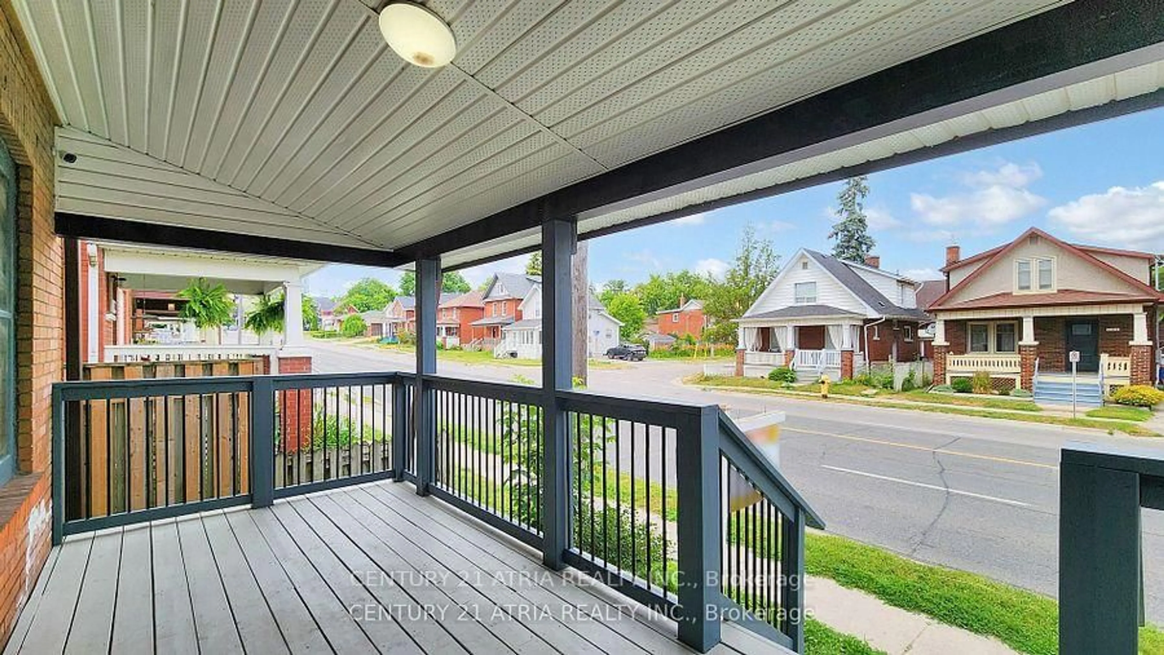 Patio, street for 149 Adelaide Ave, Oshawa Ontario L1G 1Z2