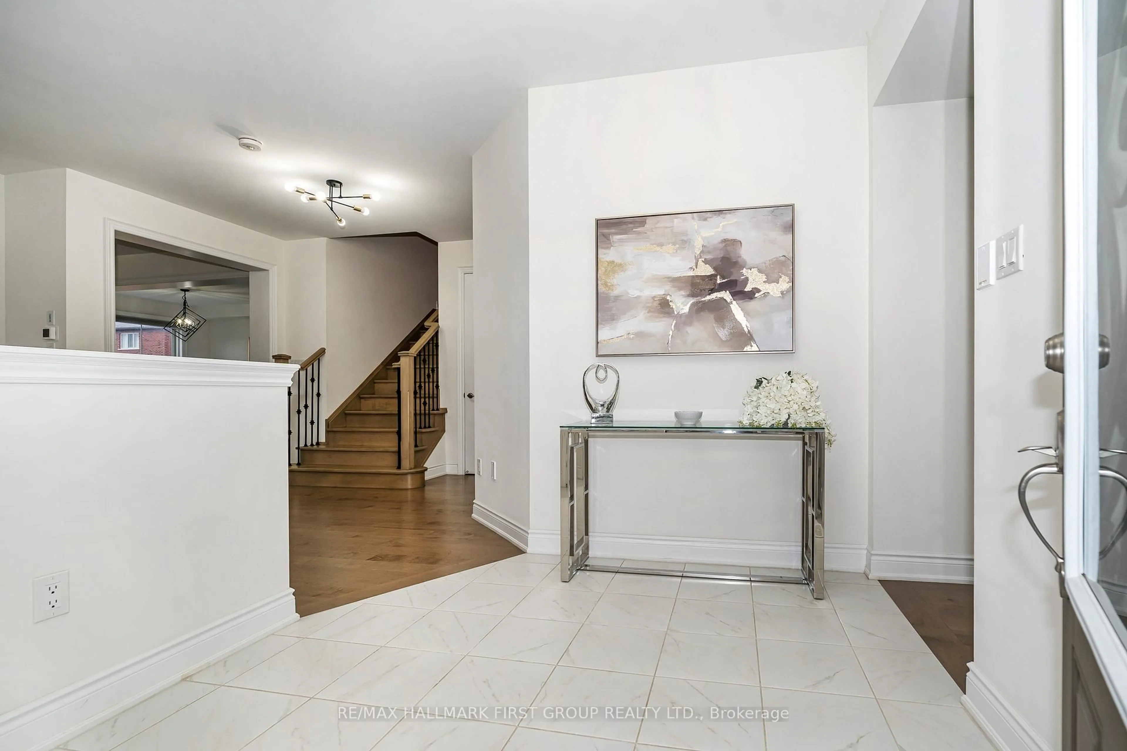 Unknown for 136 Auckland DR Dr, Whitby Ontario L1P 0J2