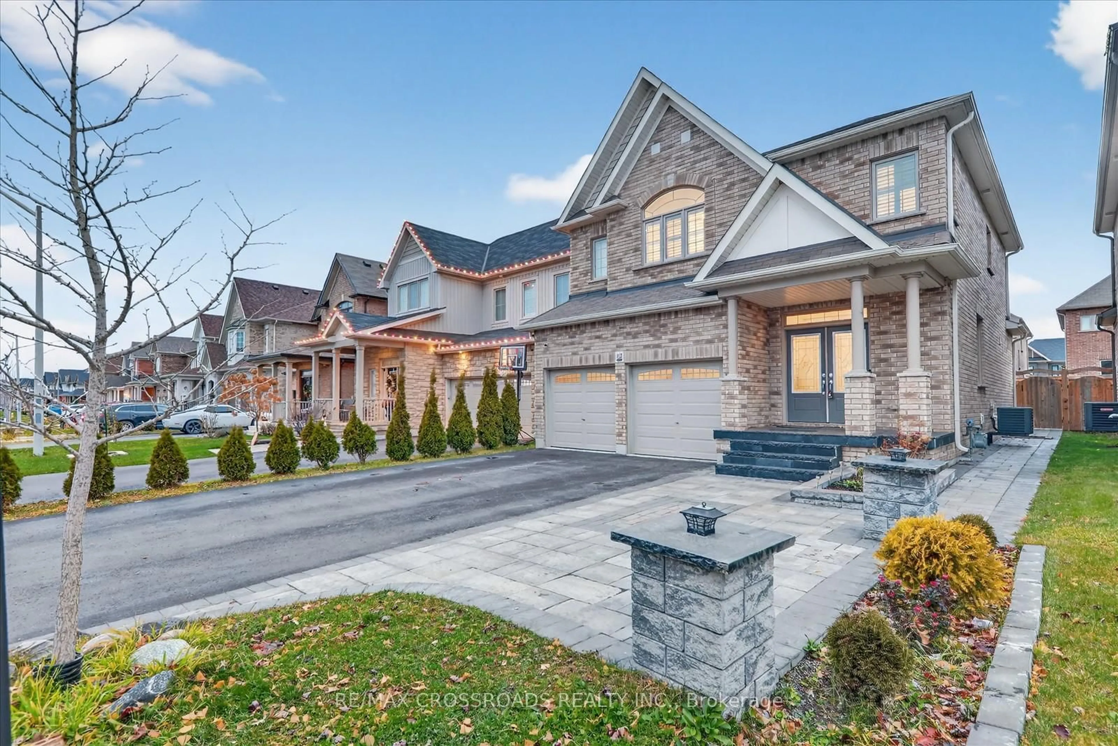 Home with brick exterior material, street for 112 Fred Jackman Ave, Clarington Ontario L1C 0T4