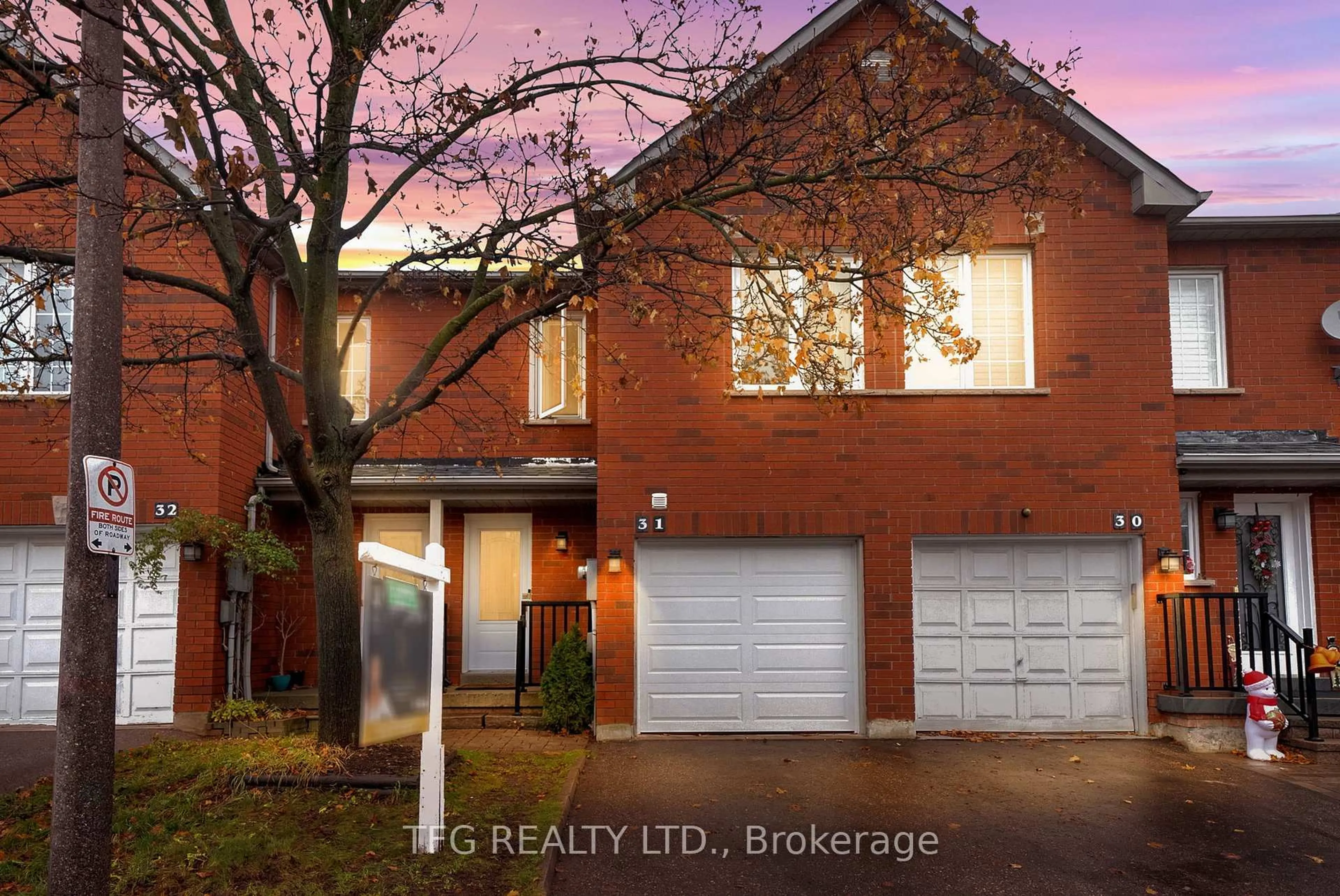 Home with brick exterior material, street for 1995 Pine Grove Ave #31, Pickering Ontario L1V 6W5