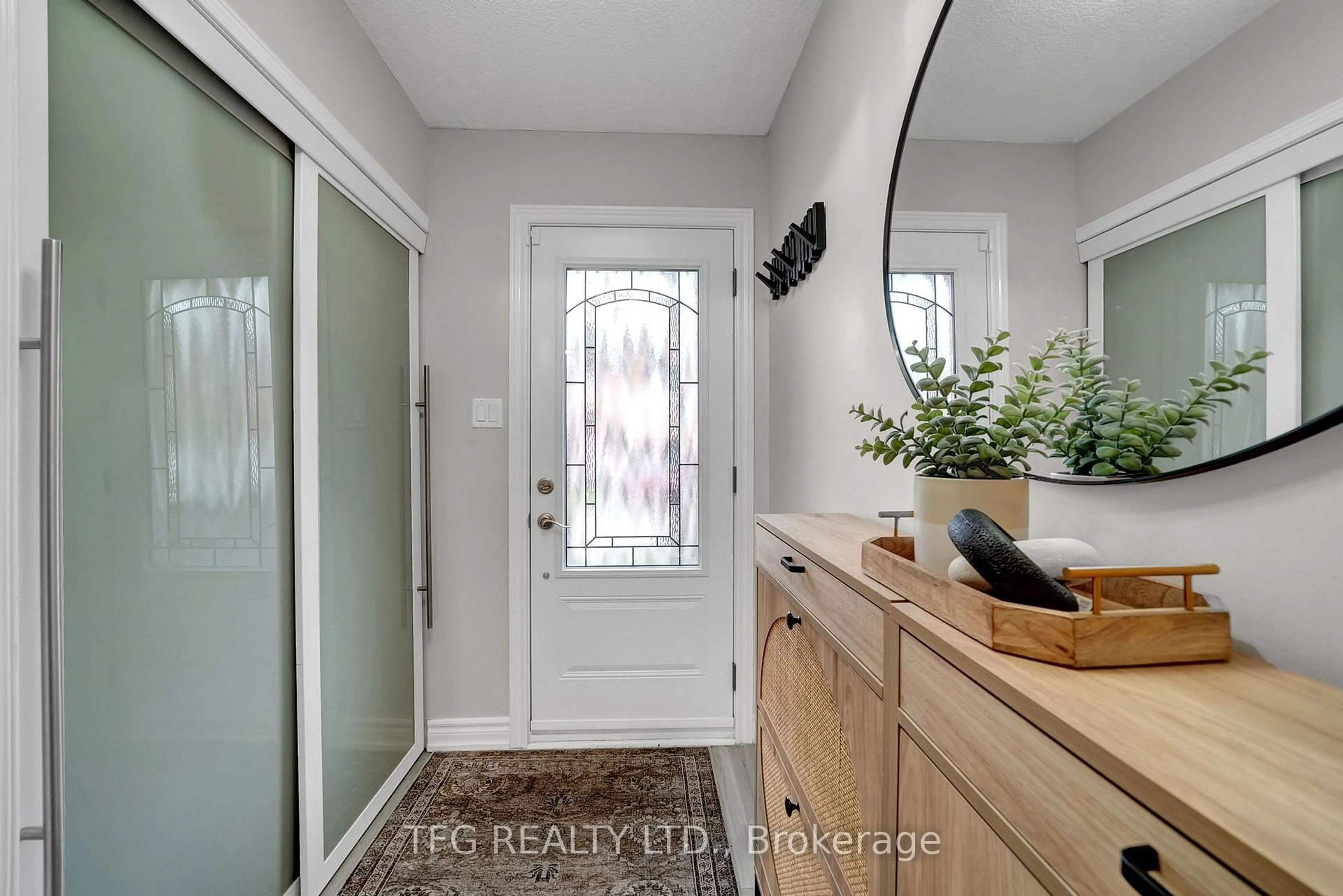 Indoor entryway for 1995 Pine Grove Ave #31, Pickering Ontario L1V 6W5