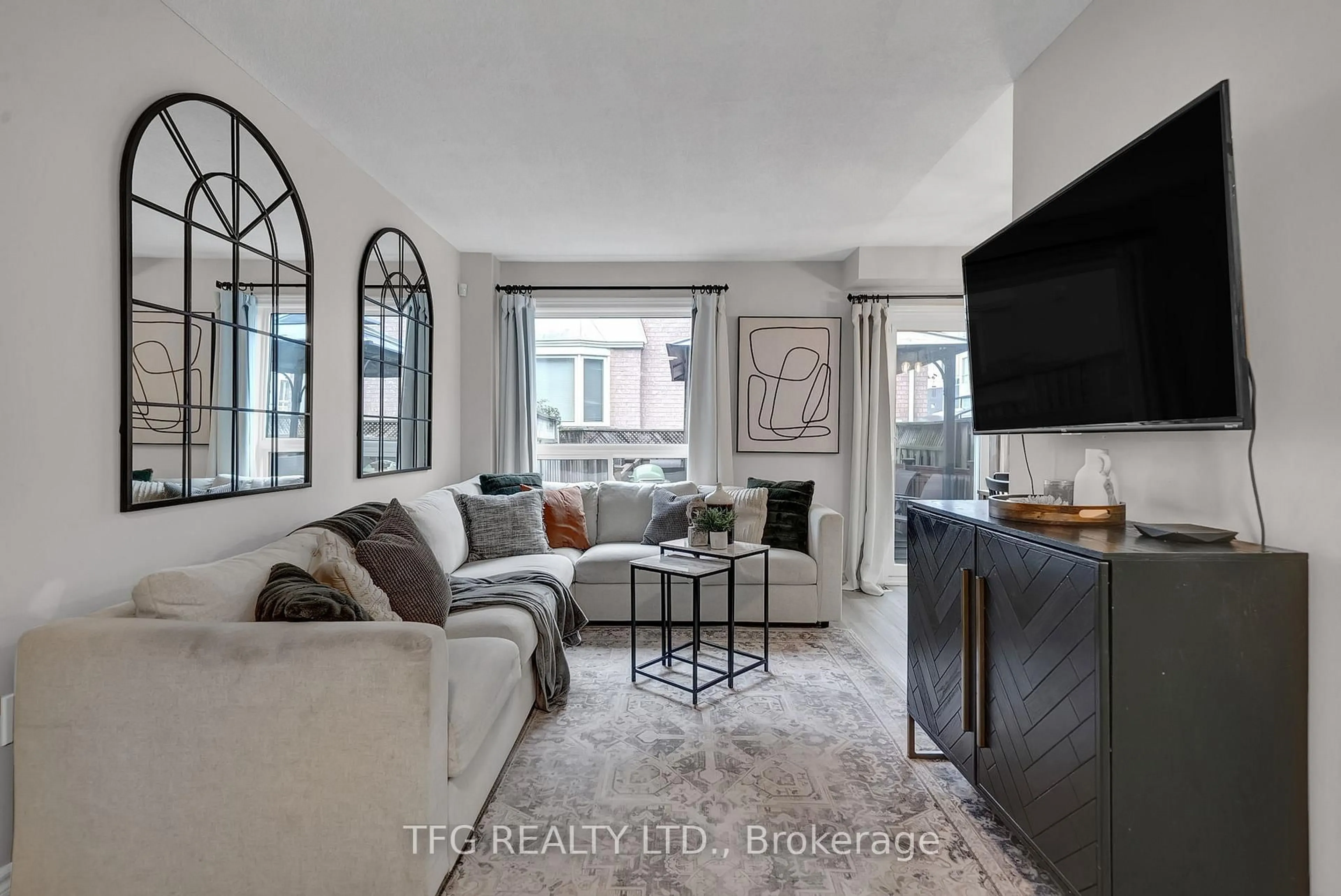 Living room with furniture, unknown for 1995 Pine Grove Ave #31, Pickering Ontario L1V 6W5