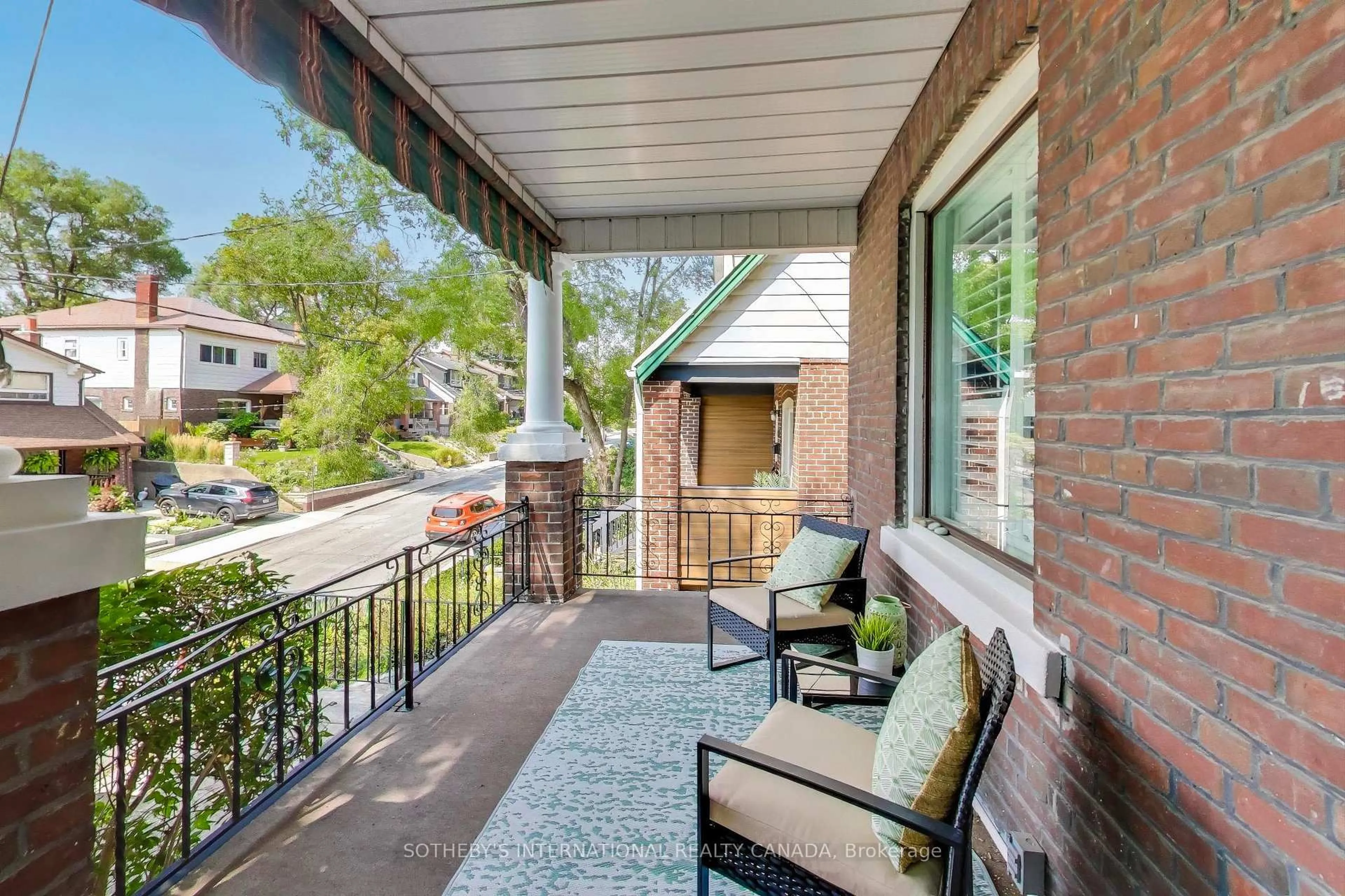 Patio, street for 159 Glenmount Park Rd, Toronto Ontario M4E 2N3