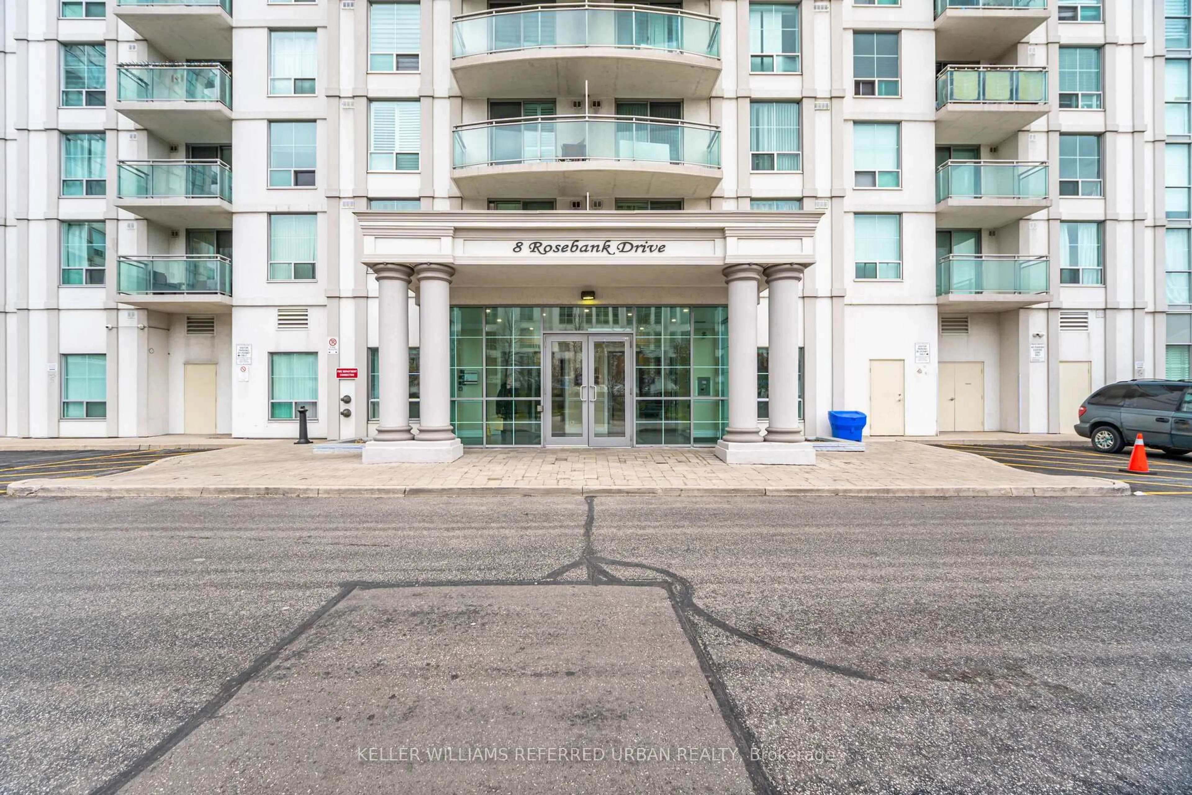 Indoor foyer for 8 Rosebank Dr #17K, Toronto Ontario M1B 5Z3
