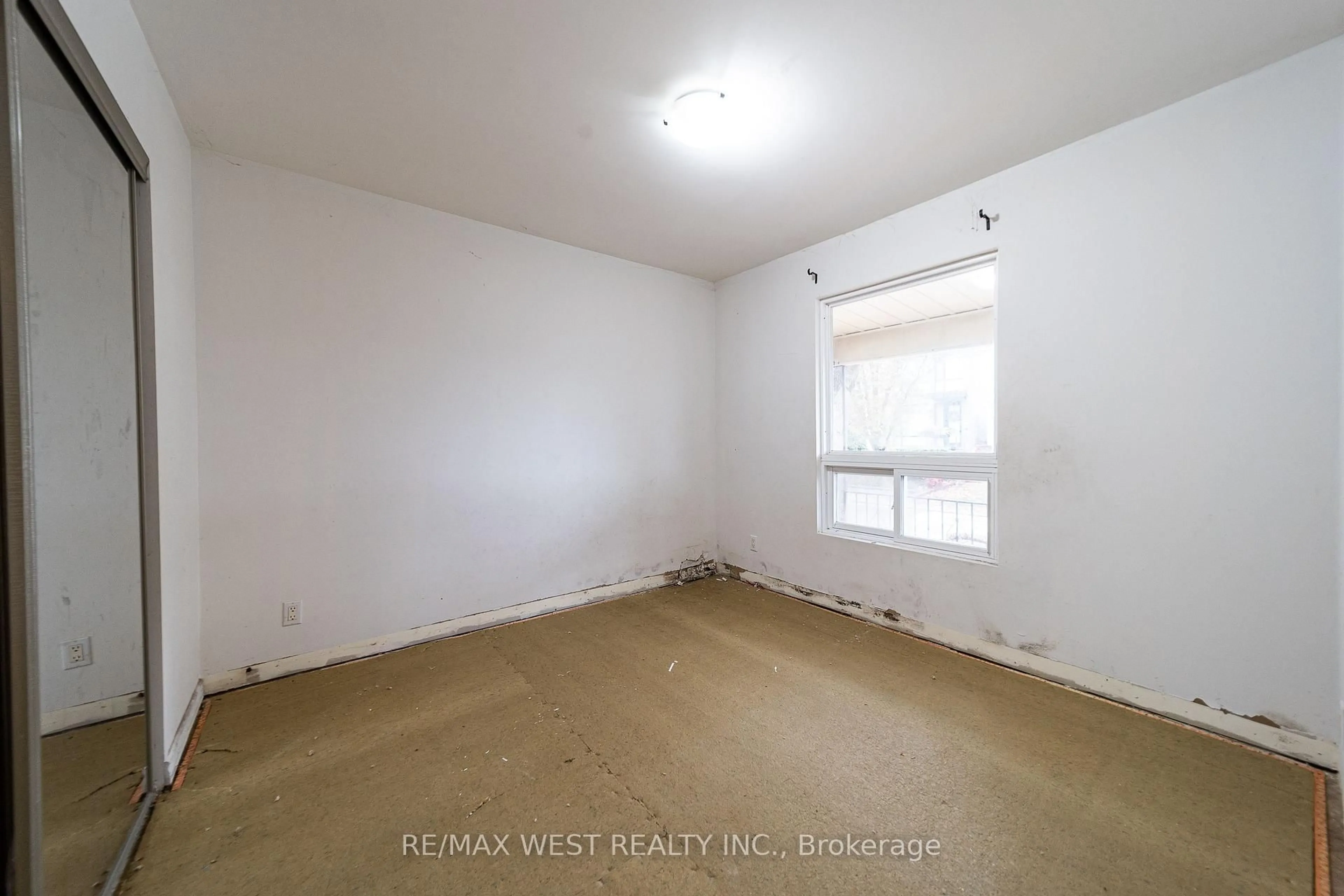 A pic of a room for 157 Boultbee Ave, Toronto Ontario M4J 1B2
