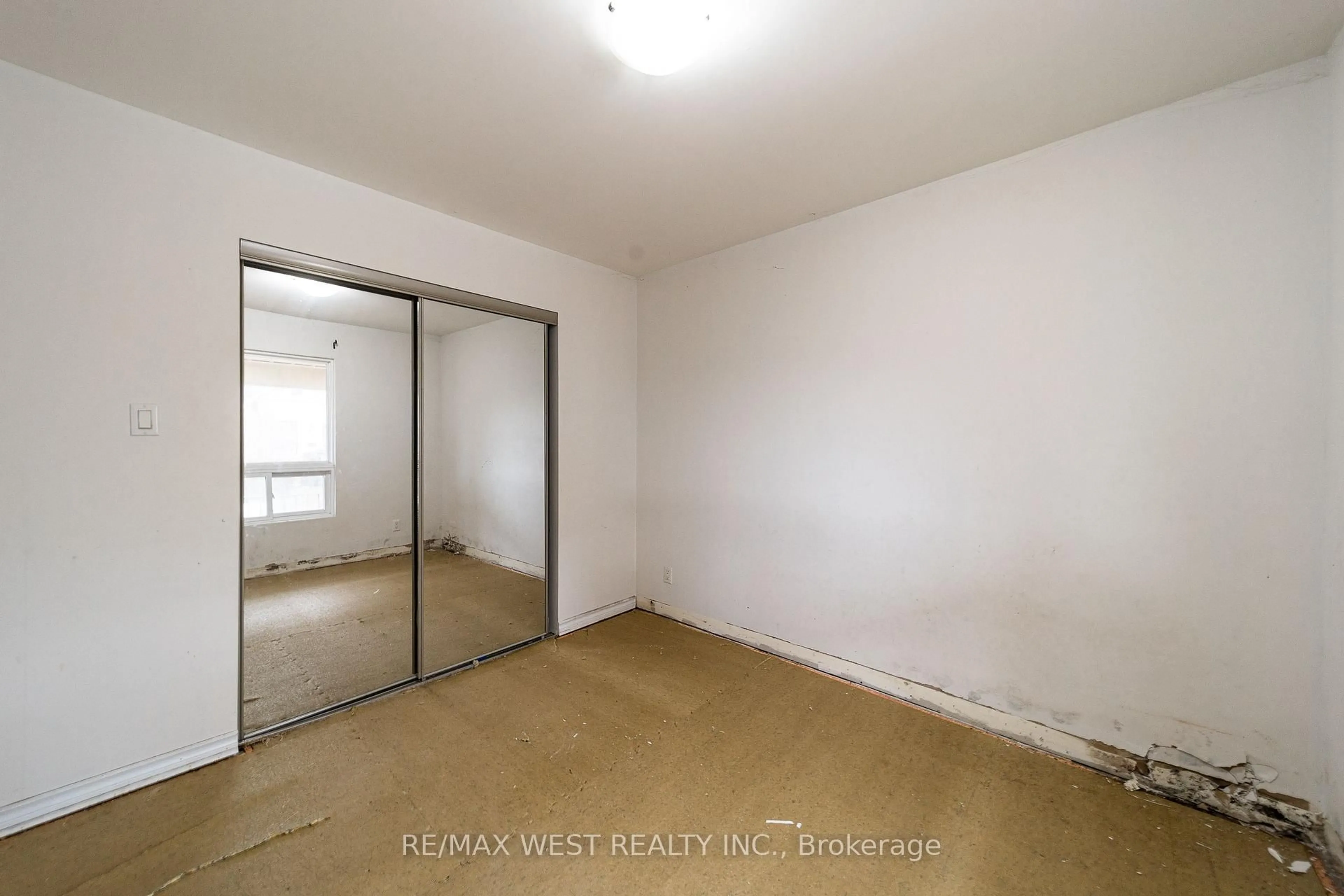 A pic of a room for 157 Boultbee Ave, Toronto Ontario M4J 1B2