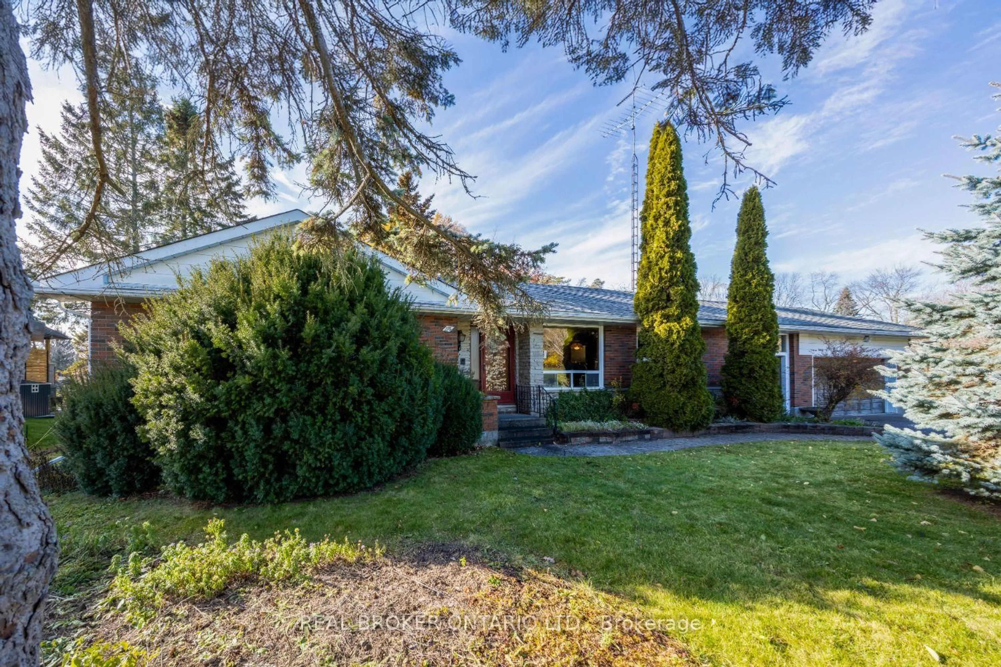 Home with brick exterior material, street for 276 Mill St, Clarington Ontario L1B 1J3