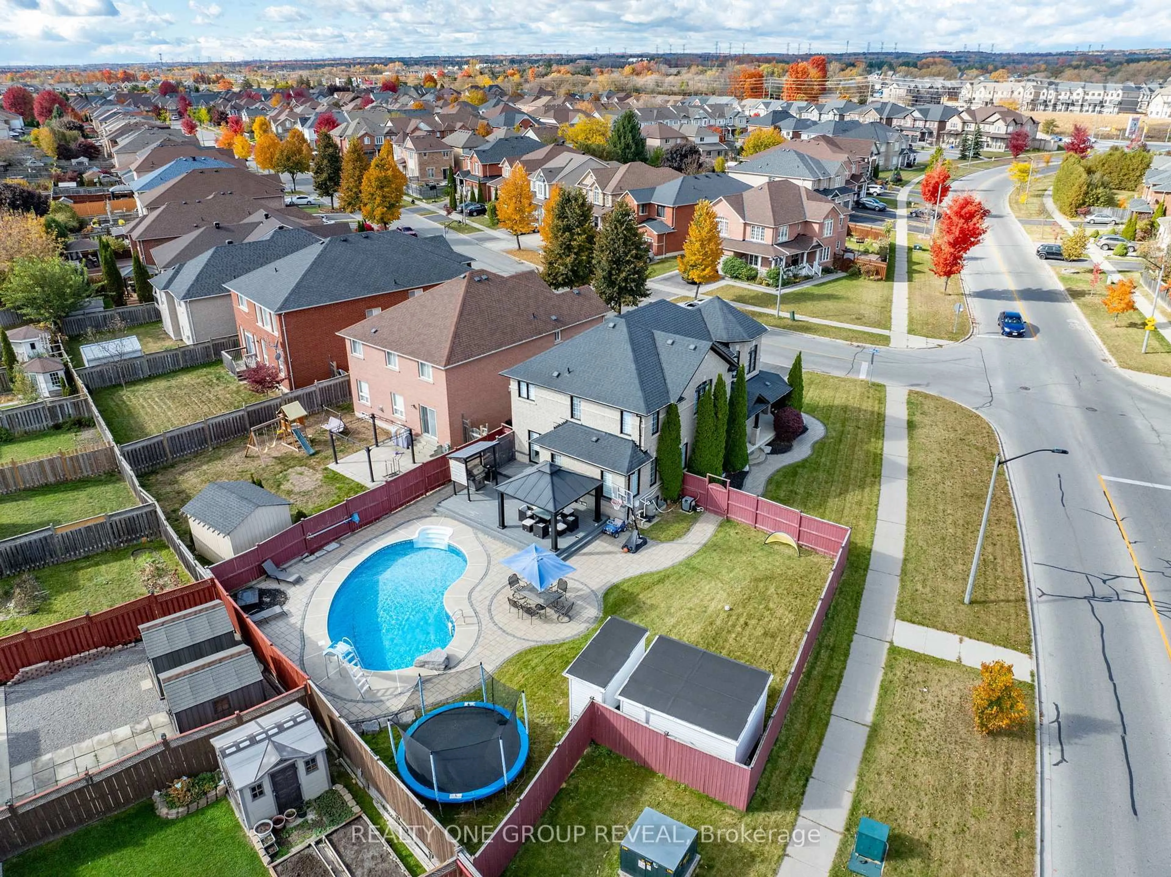 A pic from outside/outdoor area/front of a property/back of a property/a pic from drone, unknown for 1 Bridgid Dr, Whitby Ontario L1P 1T7