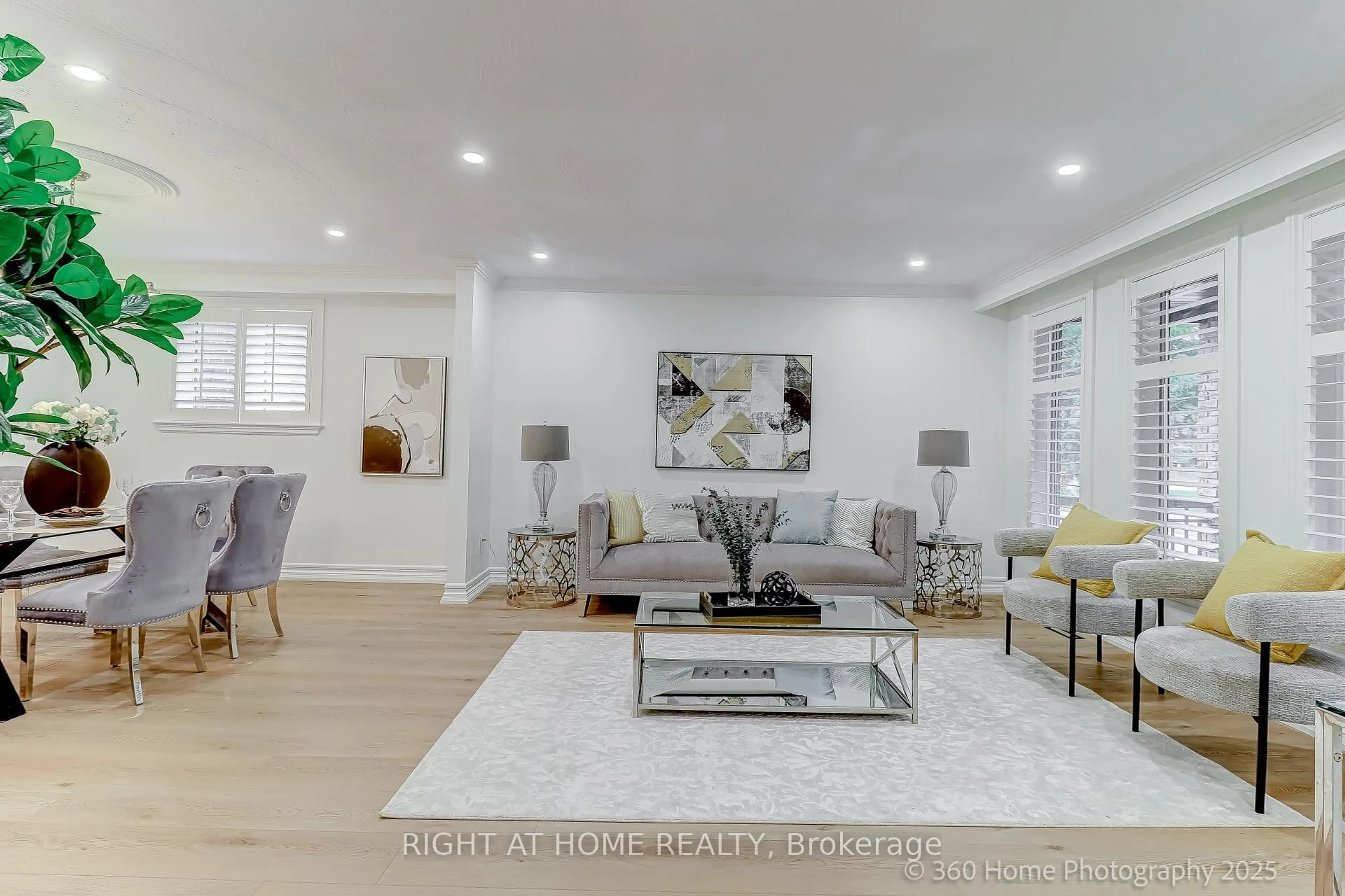 Living room with furniture, unknown for 44 Beamsville Dr, Toronto Ontario M1T 3S2