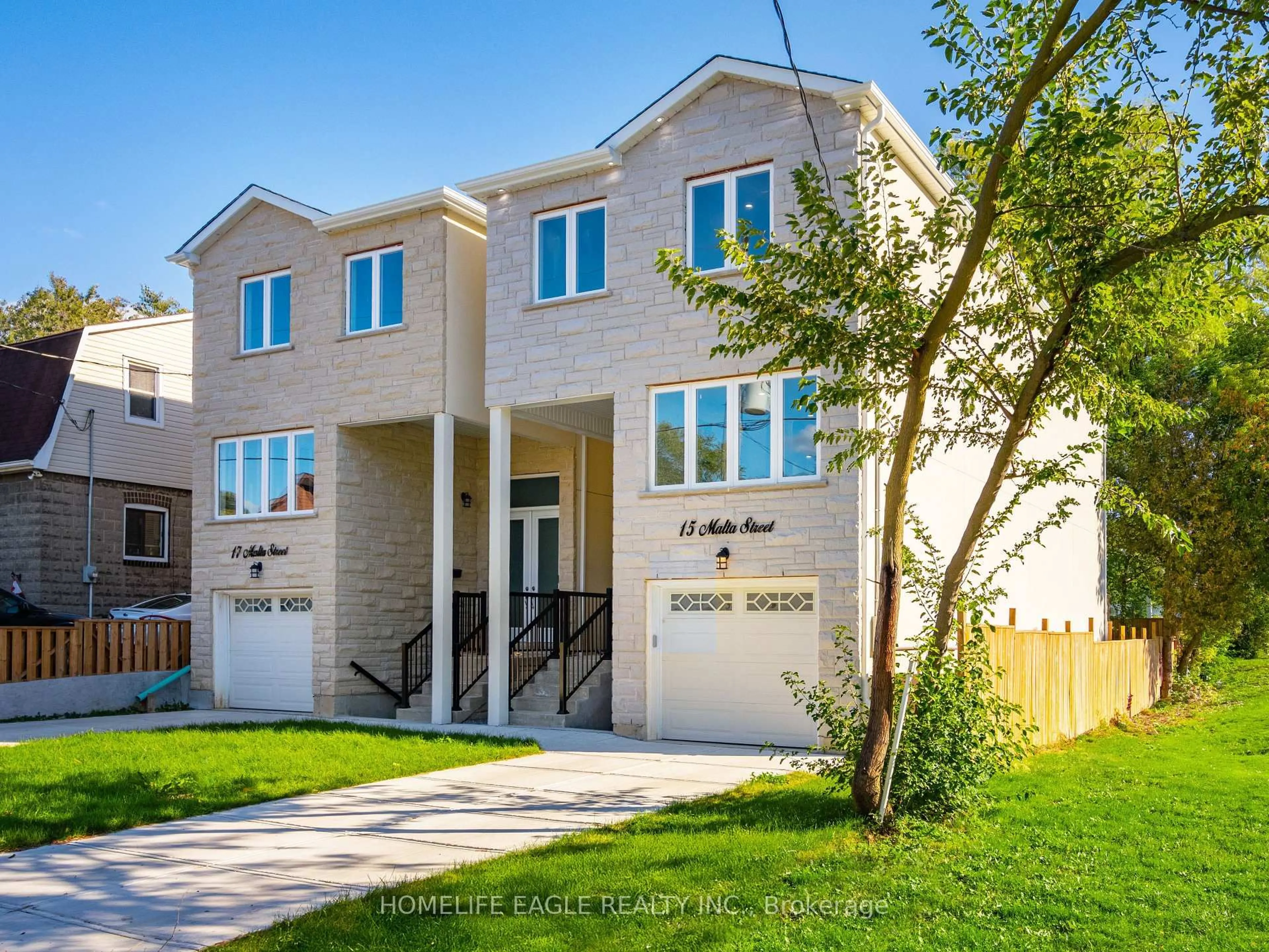 Home with vinyl exterior material, street for 15 Malta St, Toronto Ontario M1N 2L2