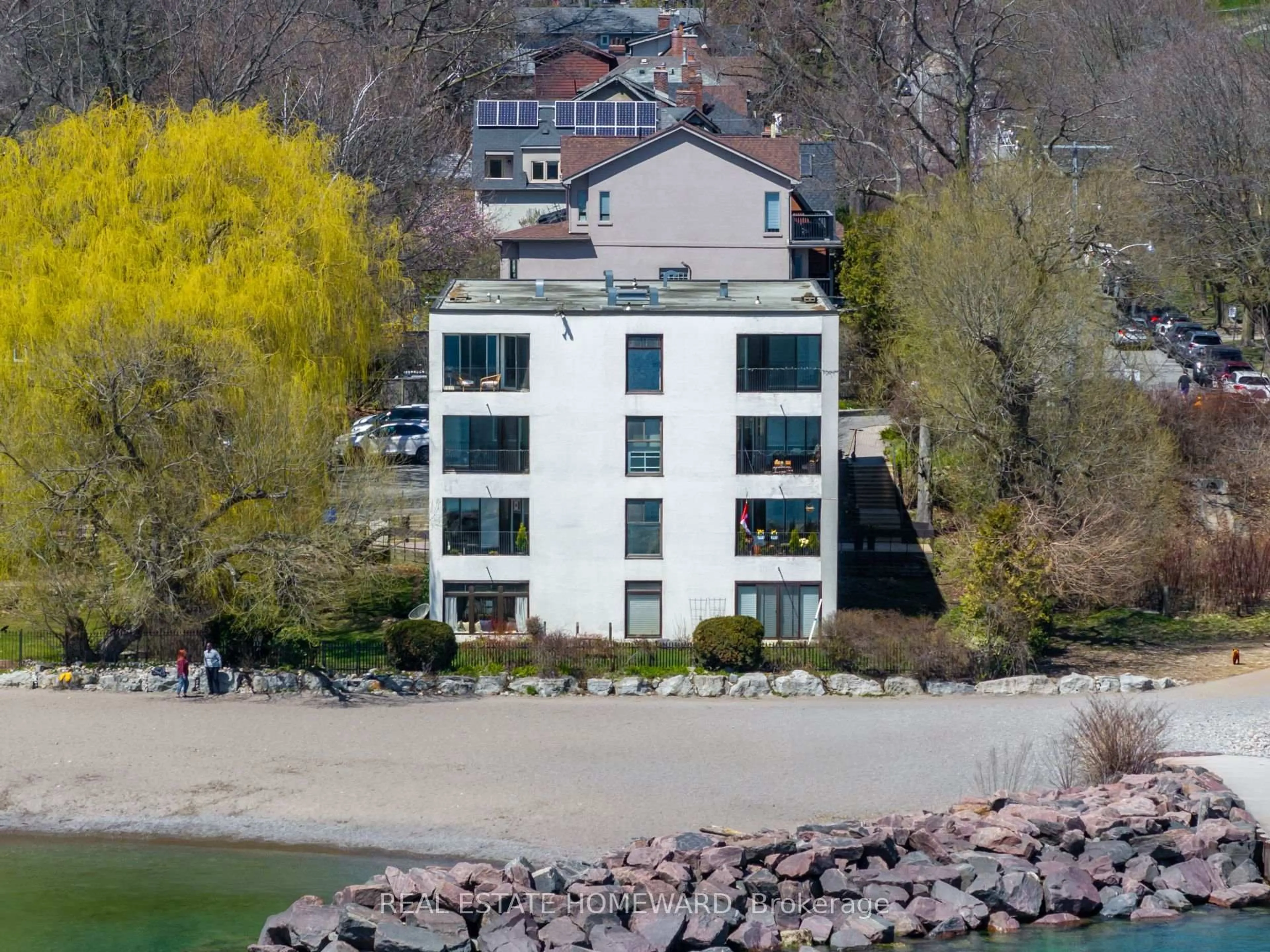 Blurry image for 2 Nursewood Rd #2, Toronto Ontario M4E 3R8