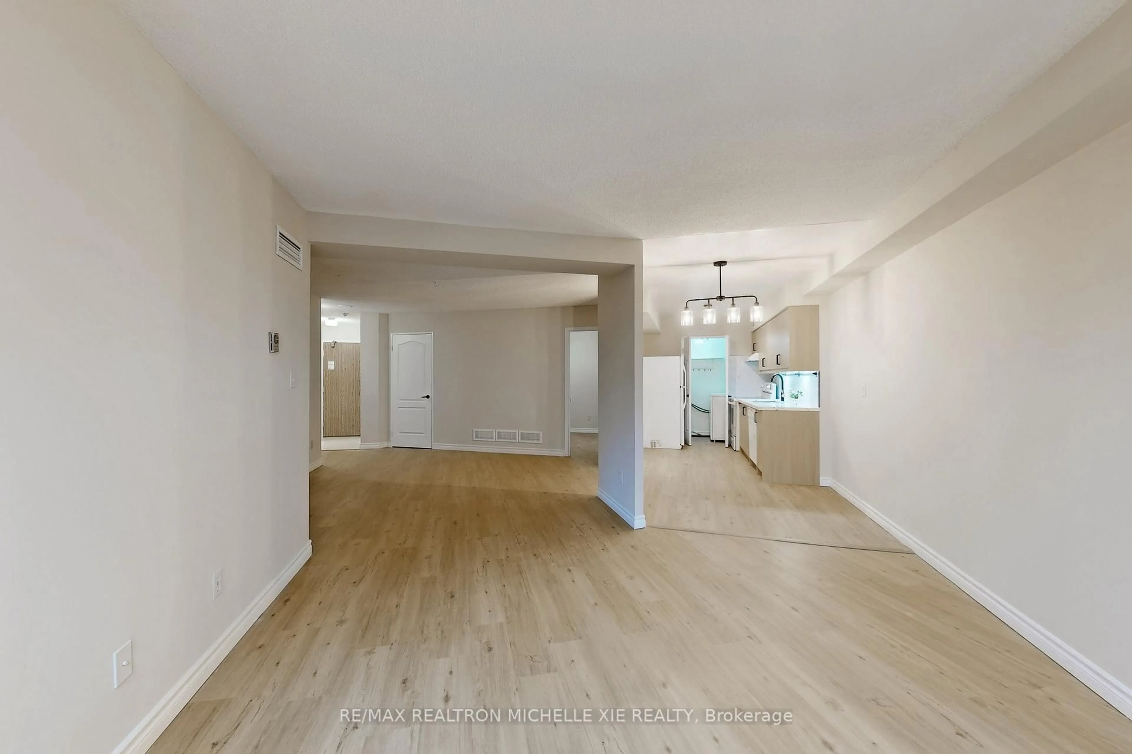 Unknown for 175 Bamburgh Circ #212, Toronto Ontario M1W 3X8