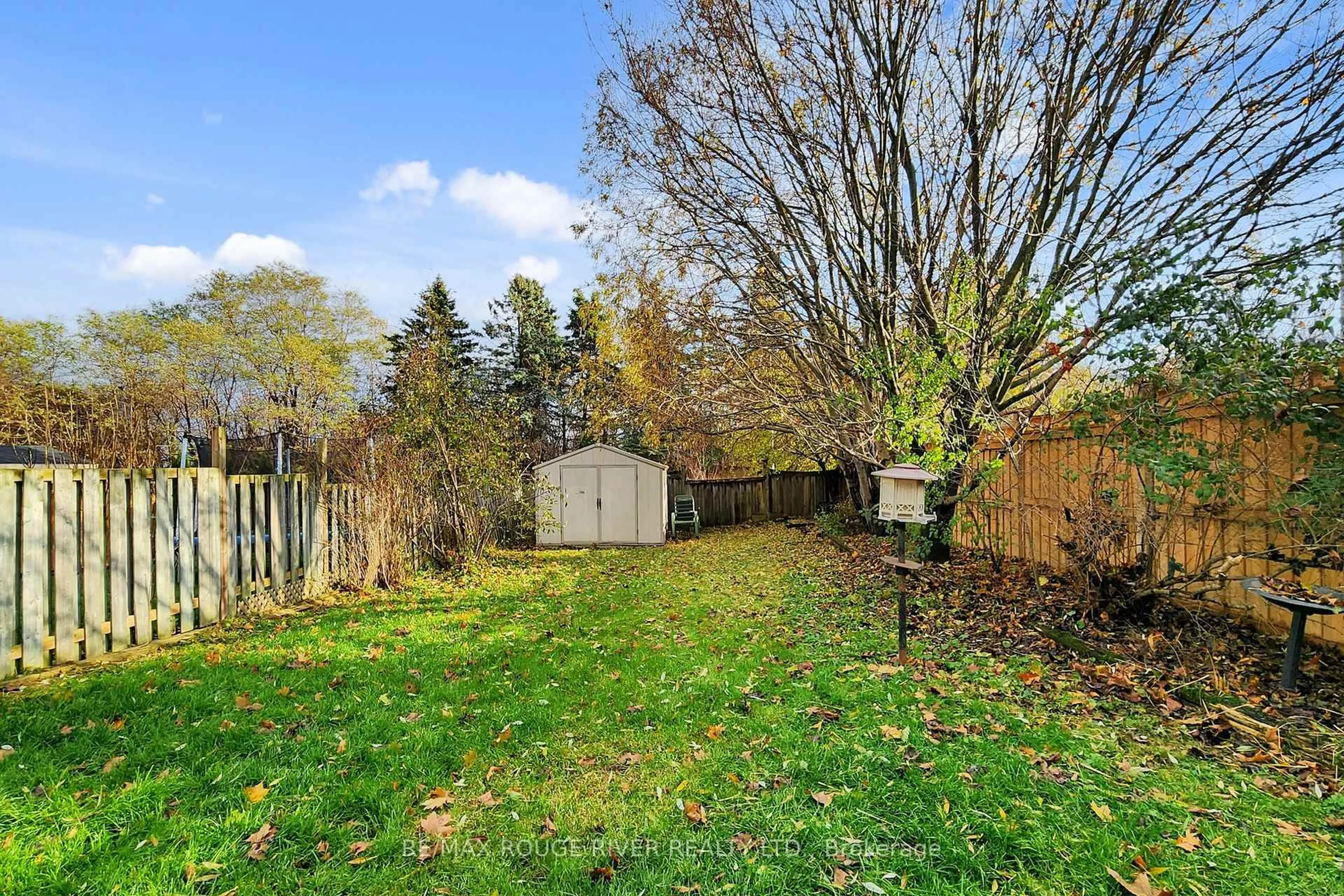 Patio, forest/trees view for 53 Greybeaver Tr, Toronto Ontario M1C 2X4