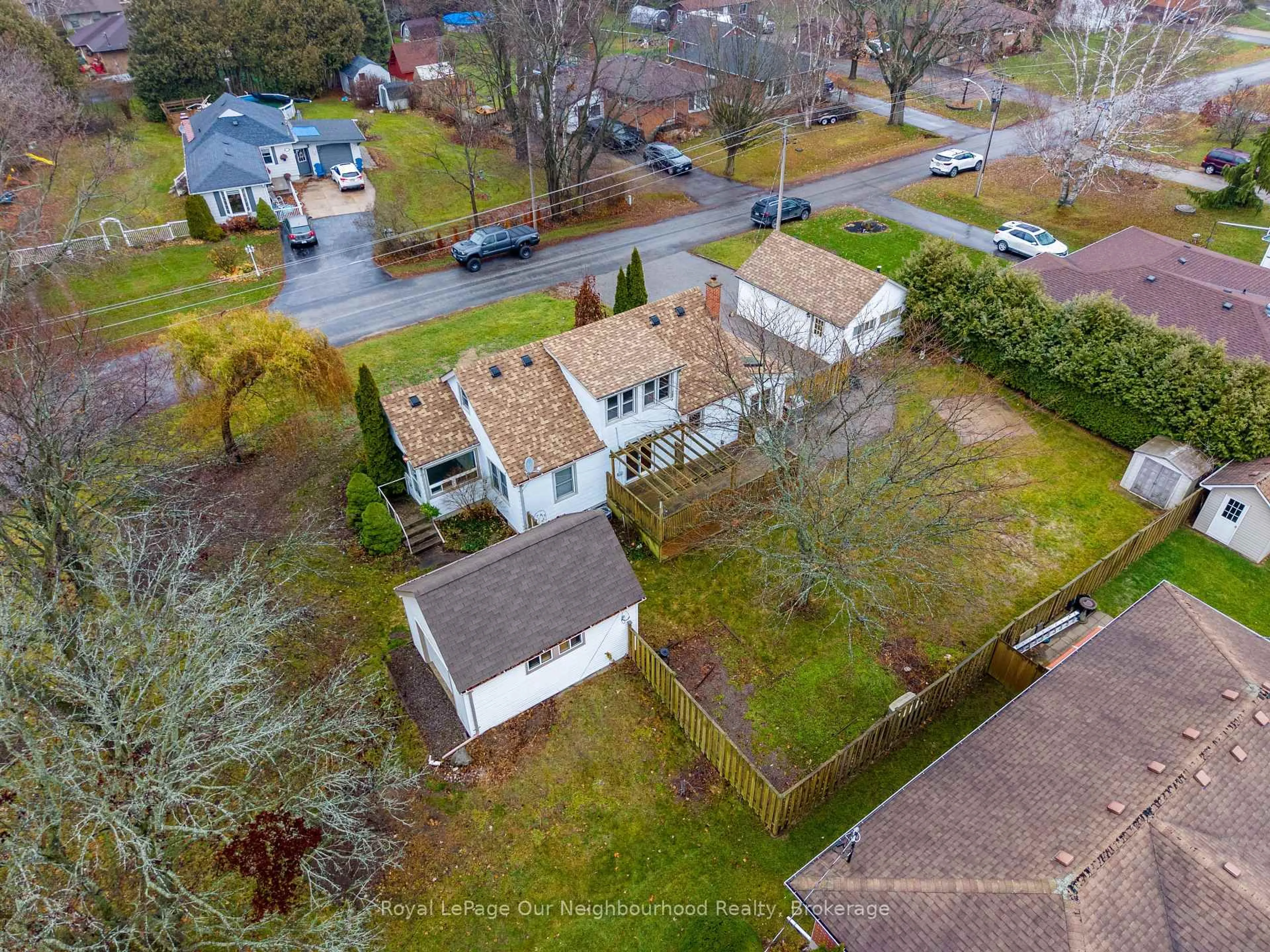 A pic from outside/outdoor area/front of a property/back of a property/a pic from drone, street for 17 Millville Ave, Clarington Ontario L0B 1J0