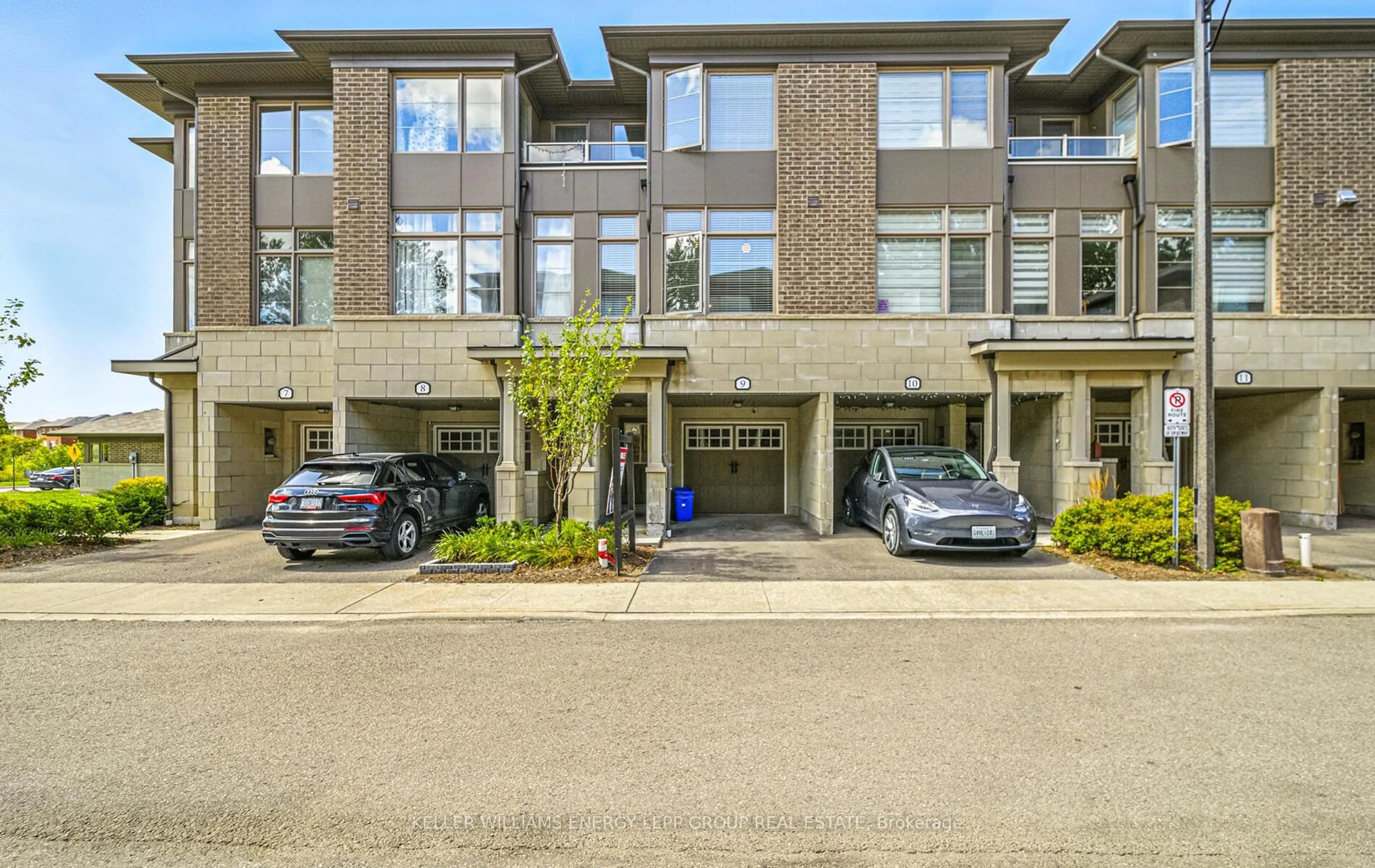 Unknown for 384 Arctic Red Dr #9, Oshawa Ontario L1L 0M5