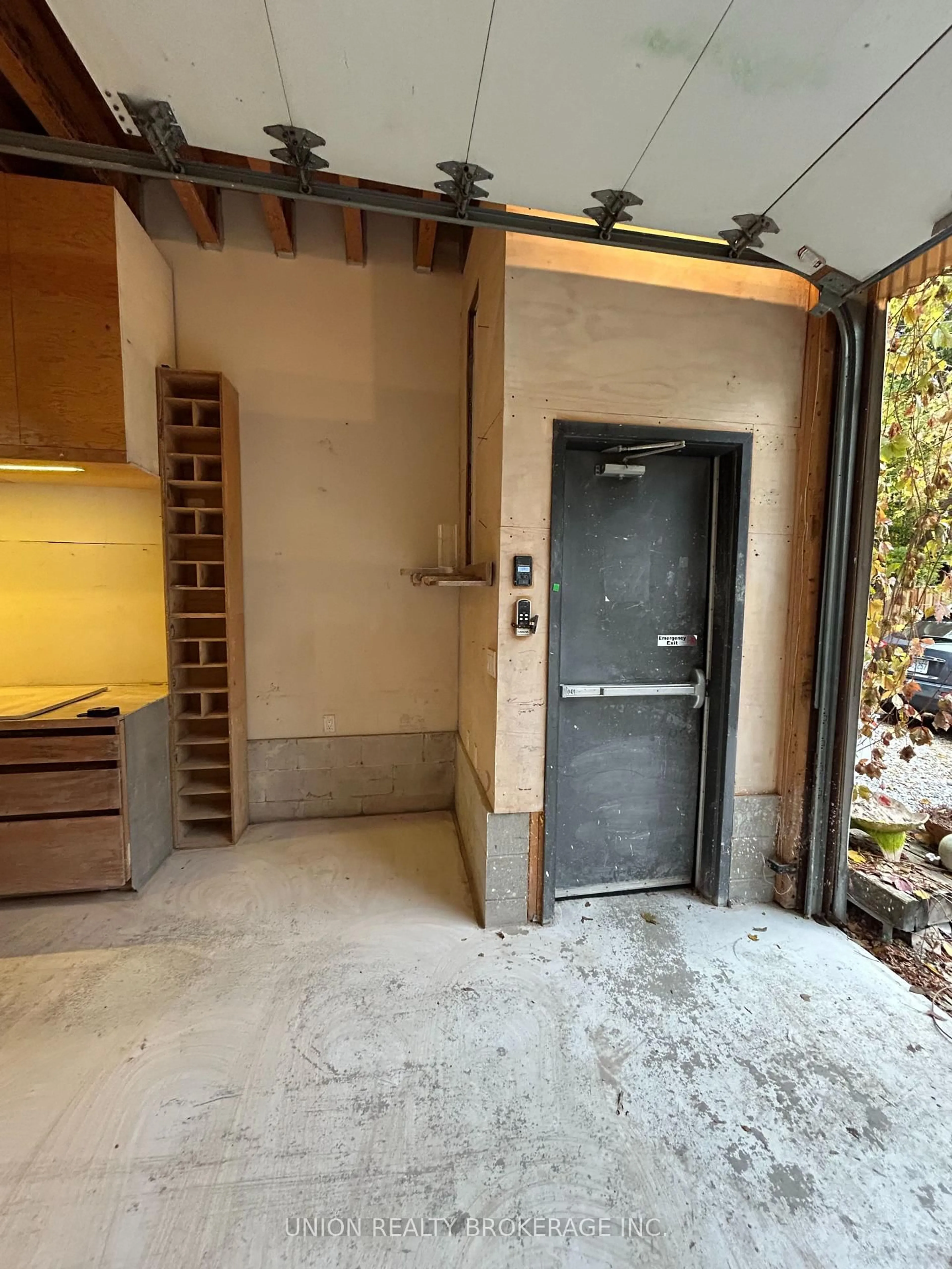 Unknown for 303 Coxwell Ave, Toronto Ontario M4L 3B5