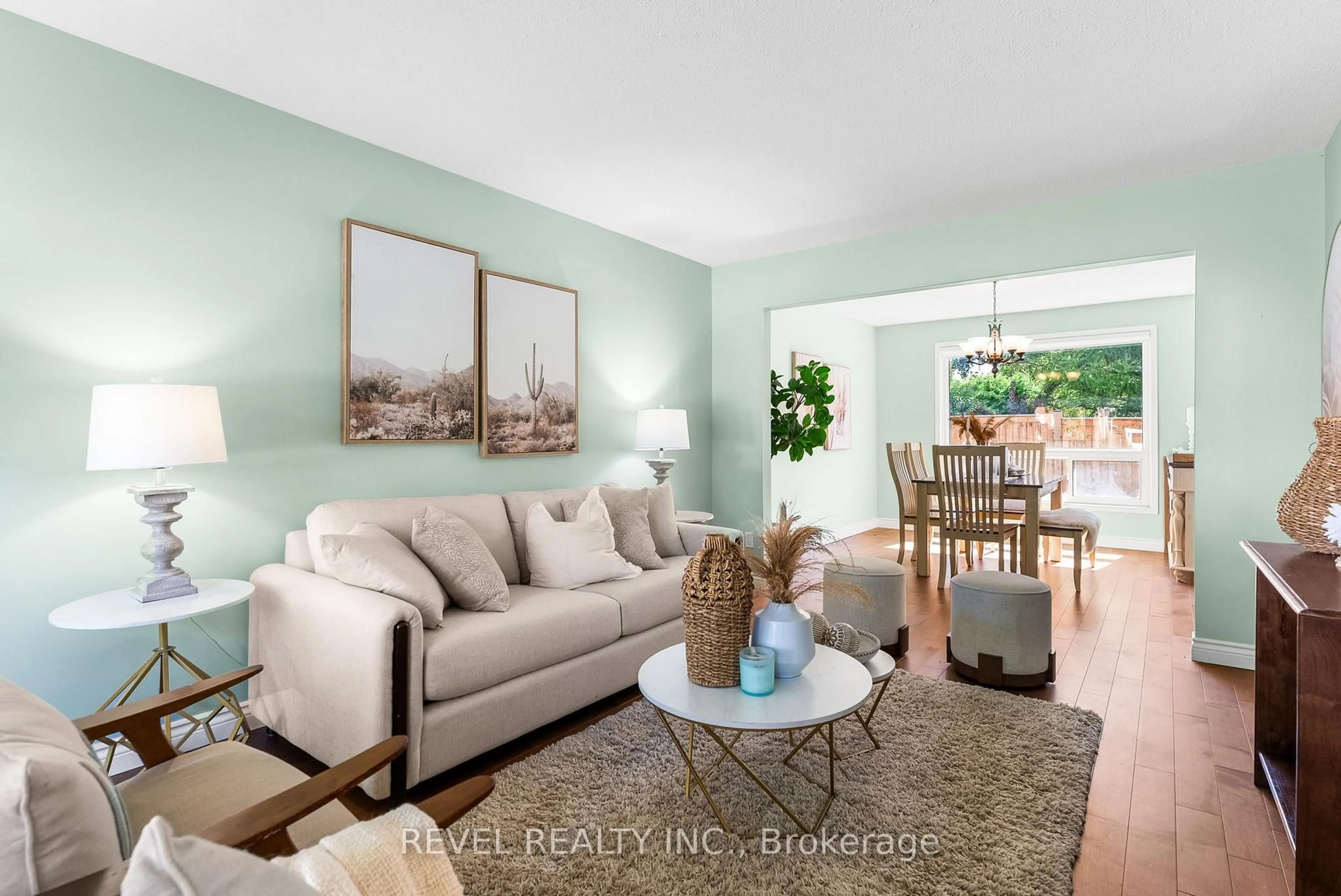 Living room with furniture, unknown for 205 Ontario St, Whitby Ontario L1N 6L8