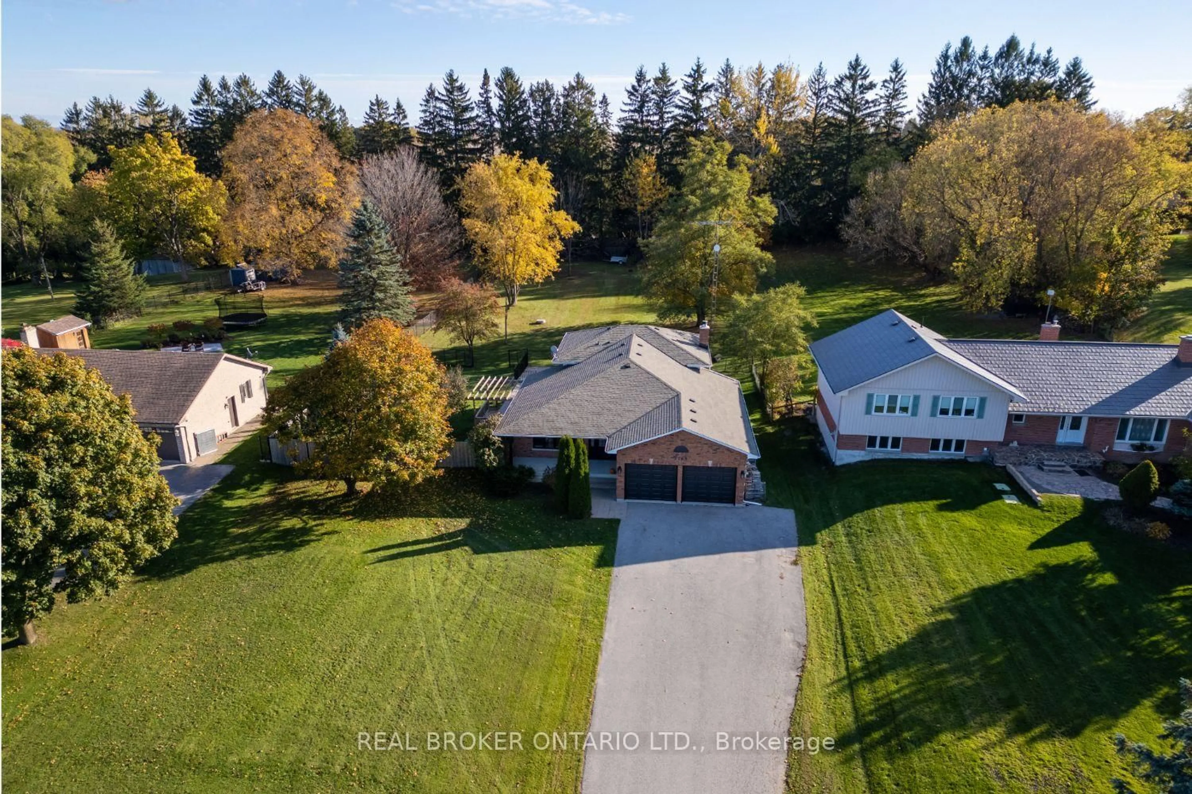 A pic from outside/outdoor area/front of a property/back of a property/a pic from drone, water/lake/river/ocean view for 2769 Concession Road 7, Clarington Ontario L1C 5X1