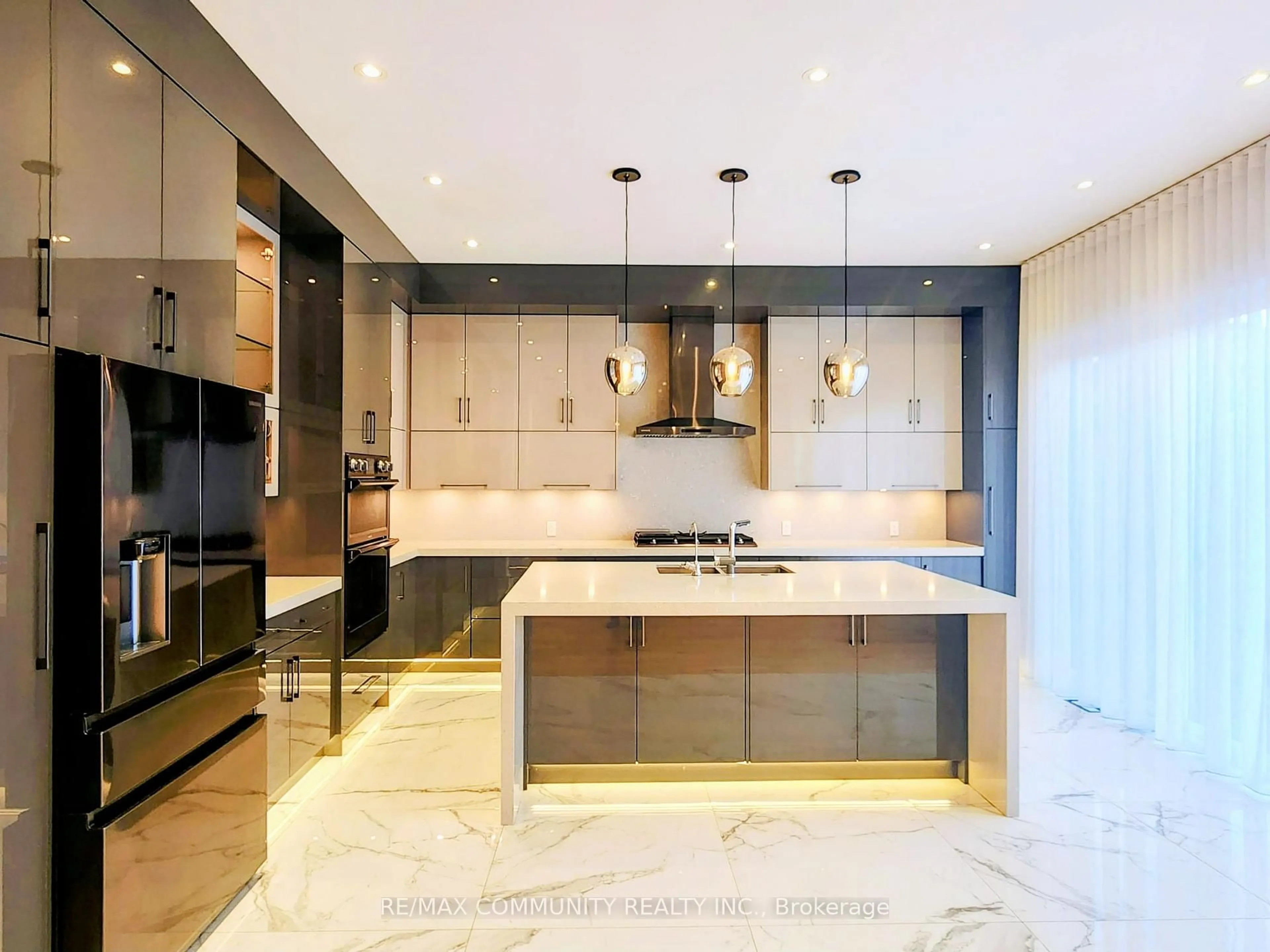 Contemporary kitchen, ceramic/tile floor for 6268 Kingston Rd, Toronto Ontario M1C 1K9