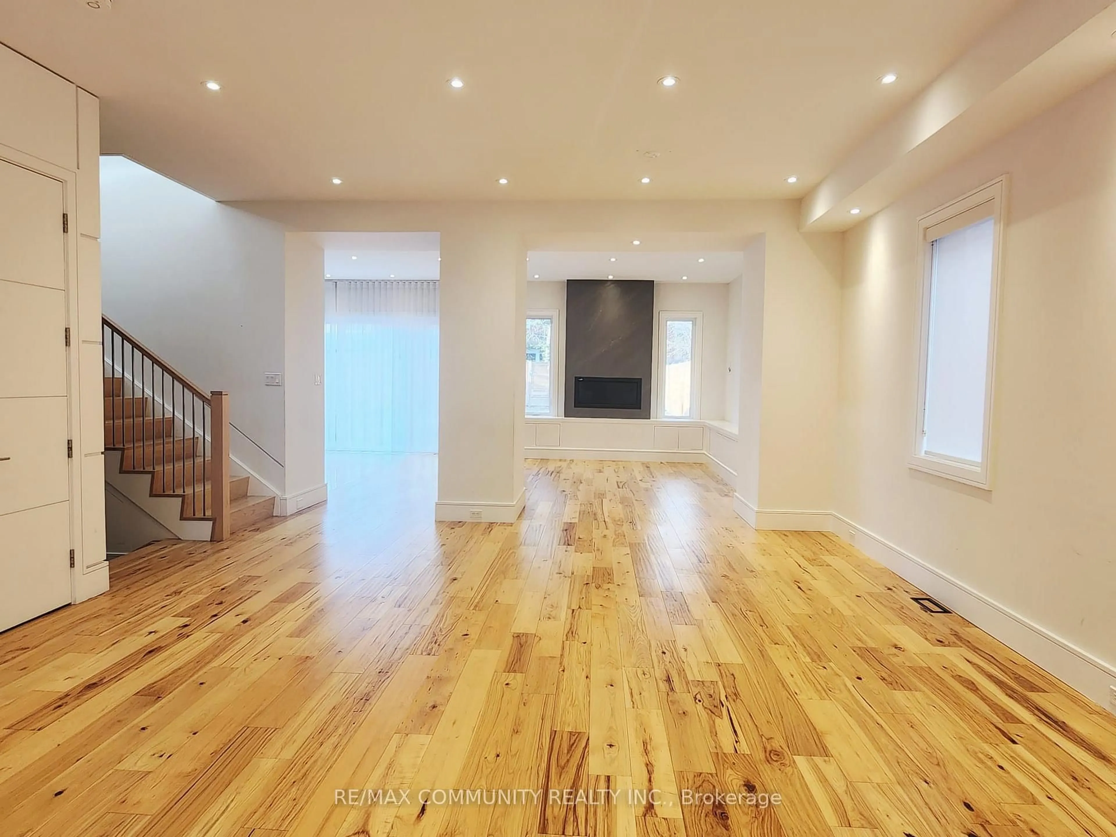 Unknown for 6268 Kingston Rd, Toronto Ontario M1C 1K9