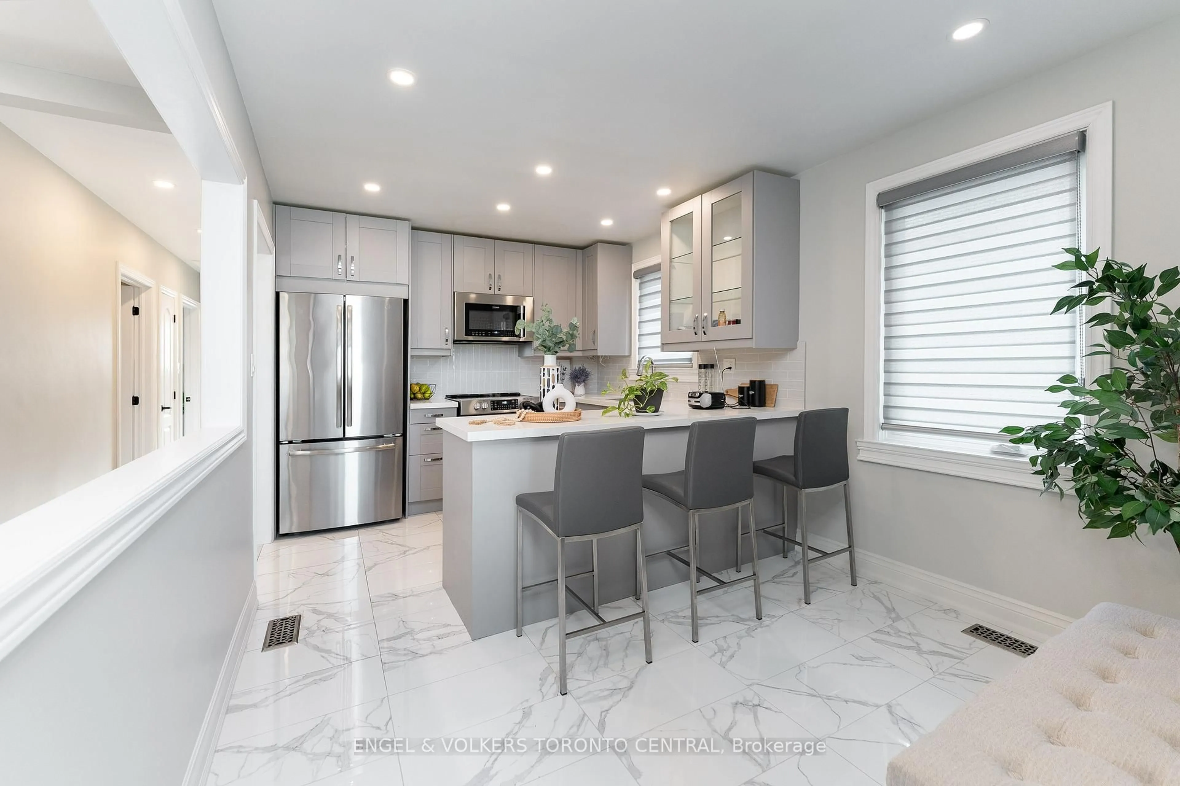 Contemporary kitchen, ceramic/tile floor for 767 Phillip Murray Ave, Oshawa Ontario L1J 1J2