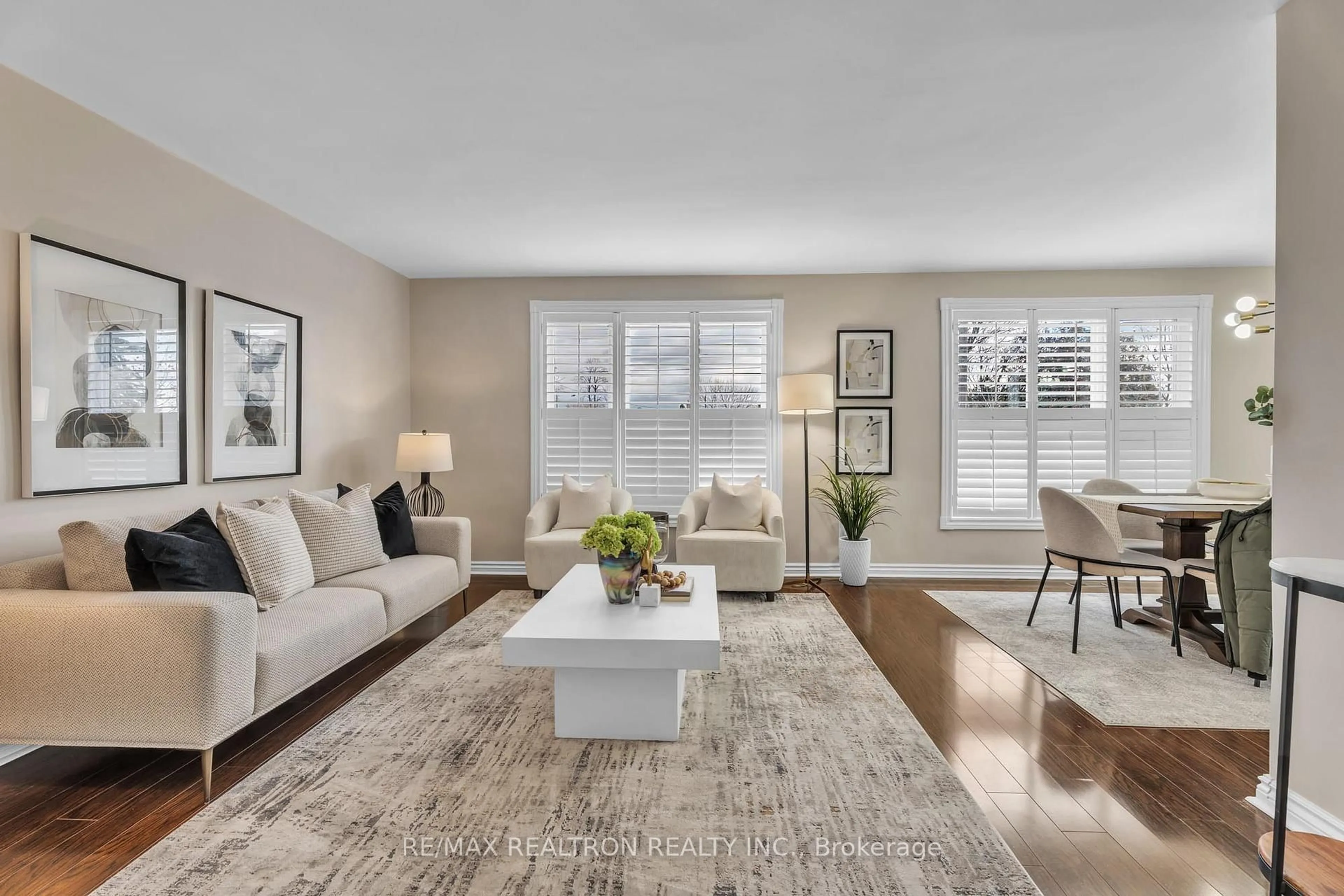 Living room with furniture, unknown for 61 Bailey Cres, Toronto Ontario M1G 2P4