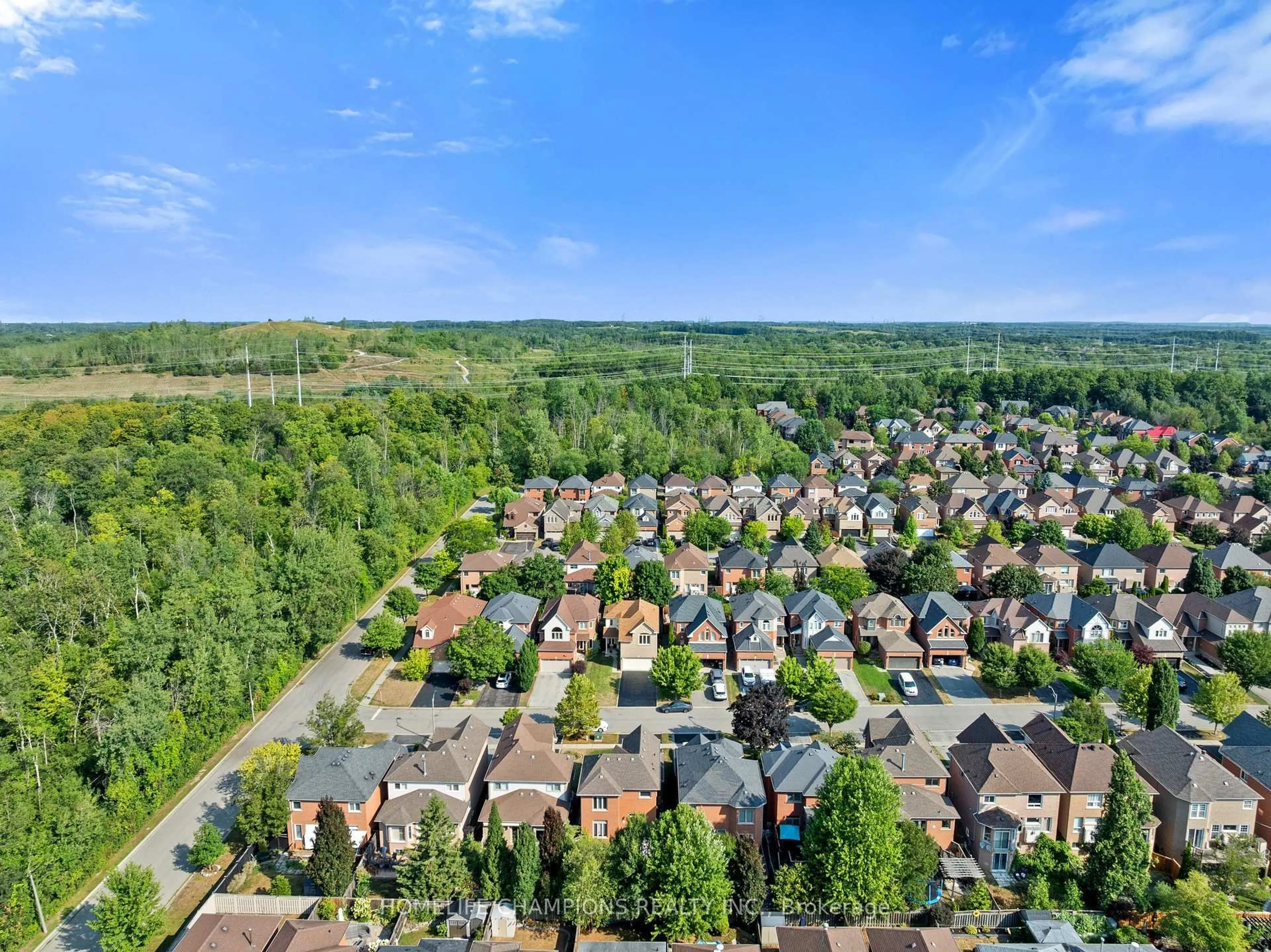 A pic from outside/outdoor area/front of a property/back of a property/a pic from drone, forest/trees view for 104 Secord St, Pickering Ontario L1V 6V6