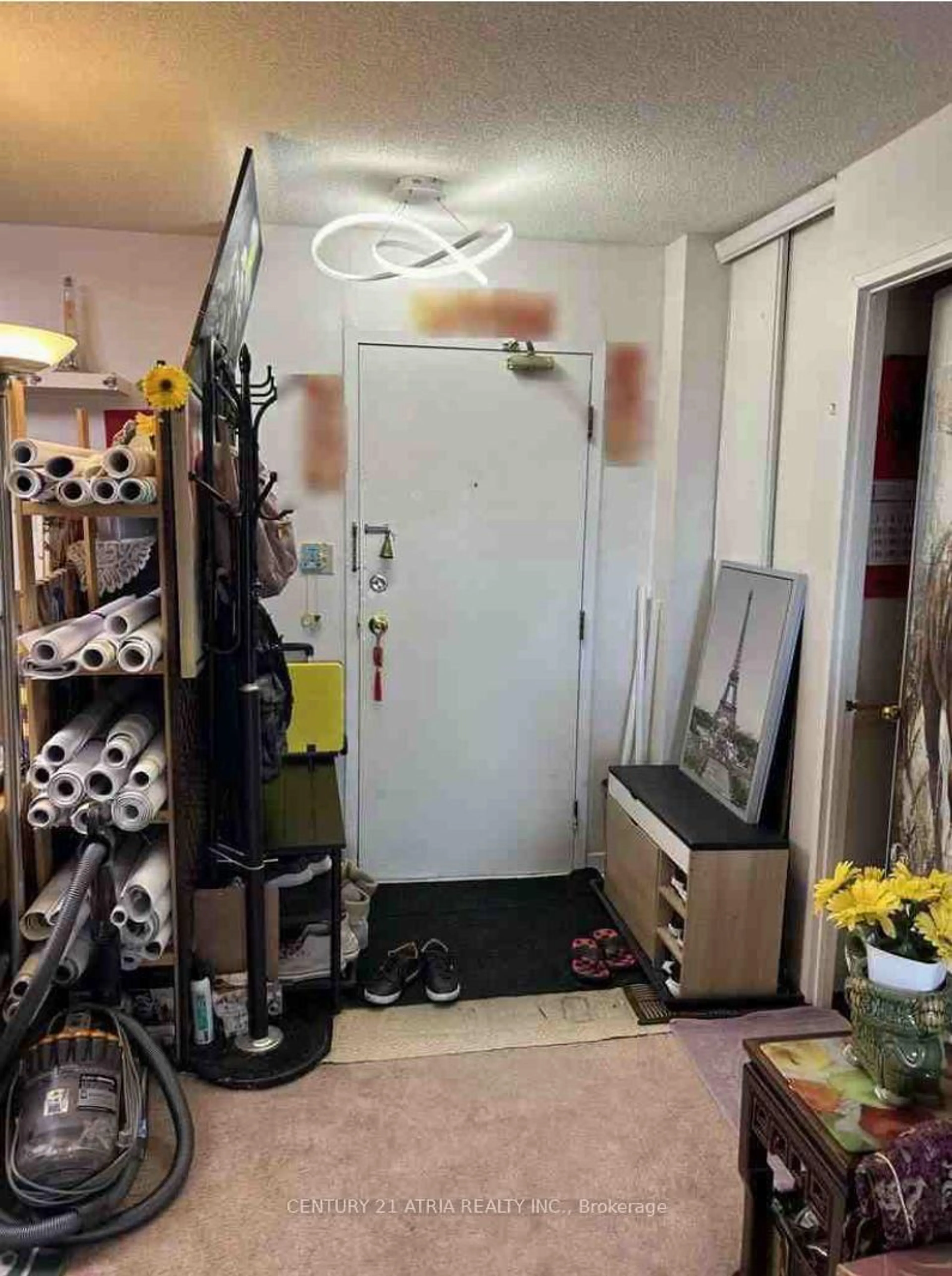 Indoor entryway for 80 Alton Towers Circ #1913, Toronto Ontario M1V 5E8