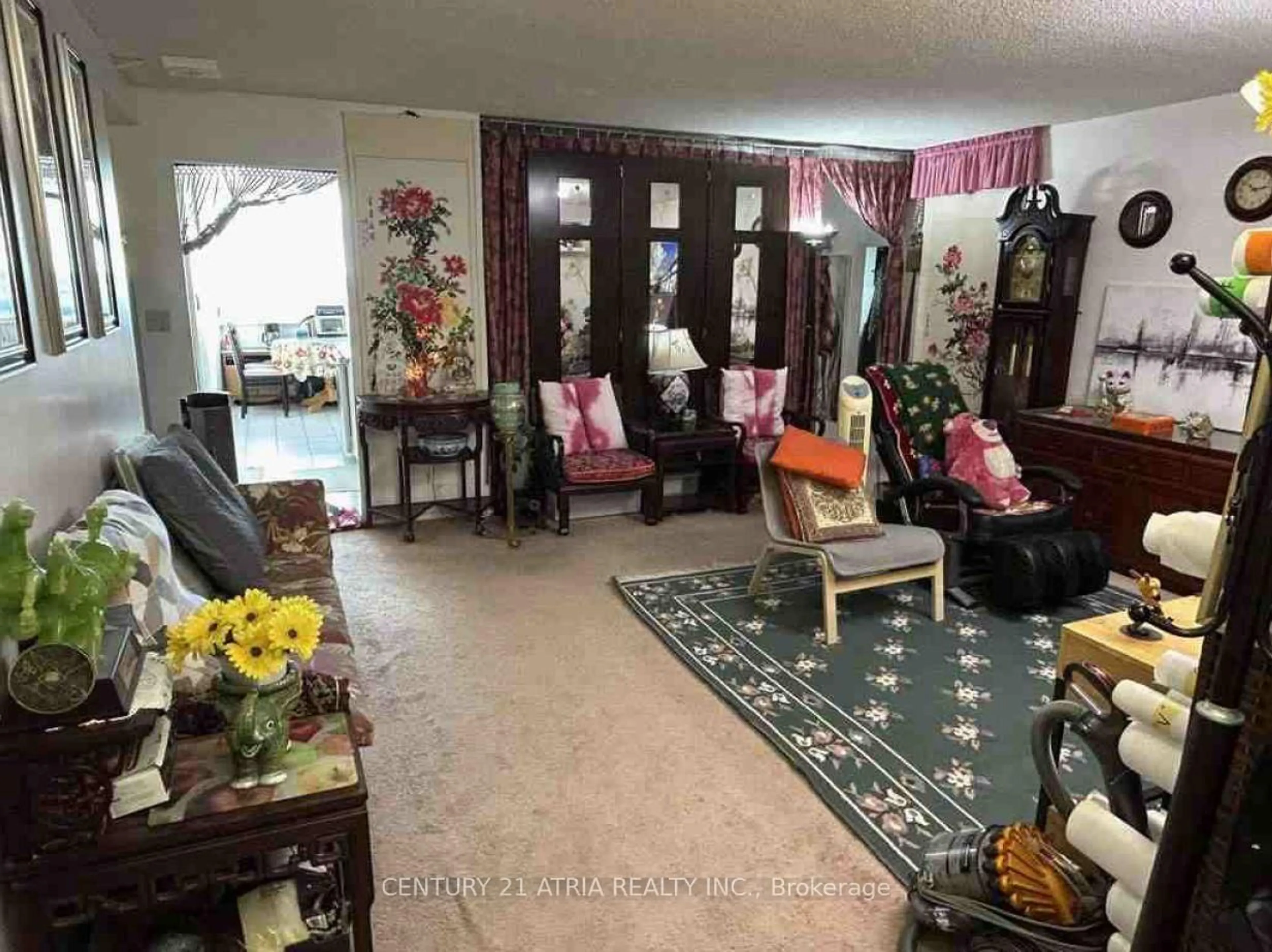 Living room with furniture, unknown for 80 Alton Towers Circ #1913, Toronto Ontario M1V 5E8