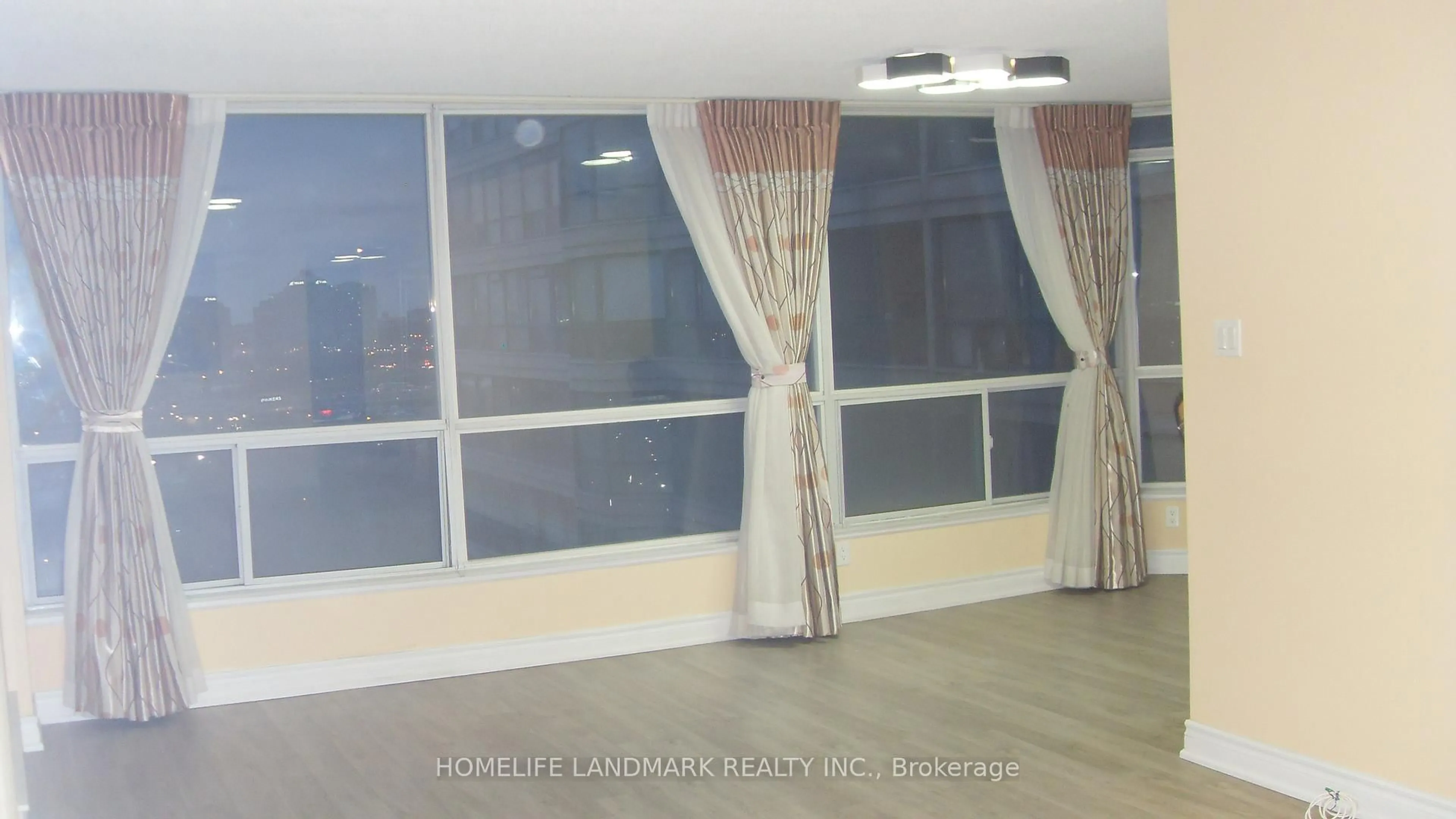 A pic of a room for 4725 Sheppard Ave #1802, Toronto Ontario M1S 5B2