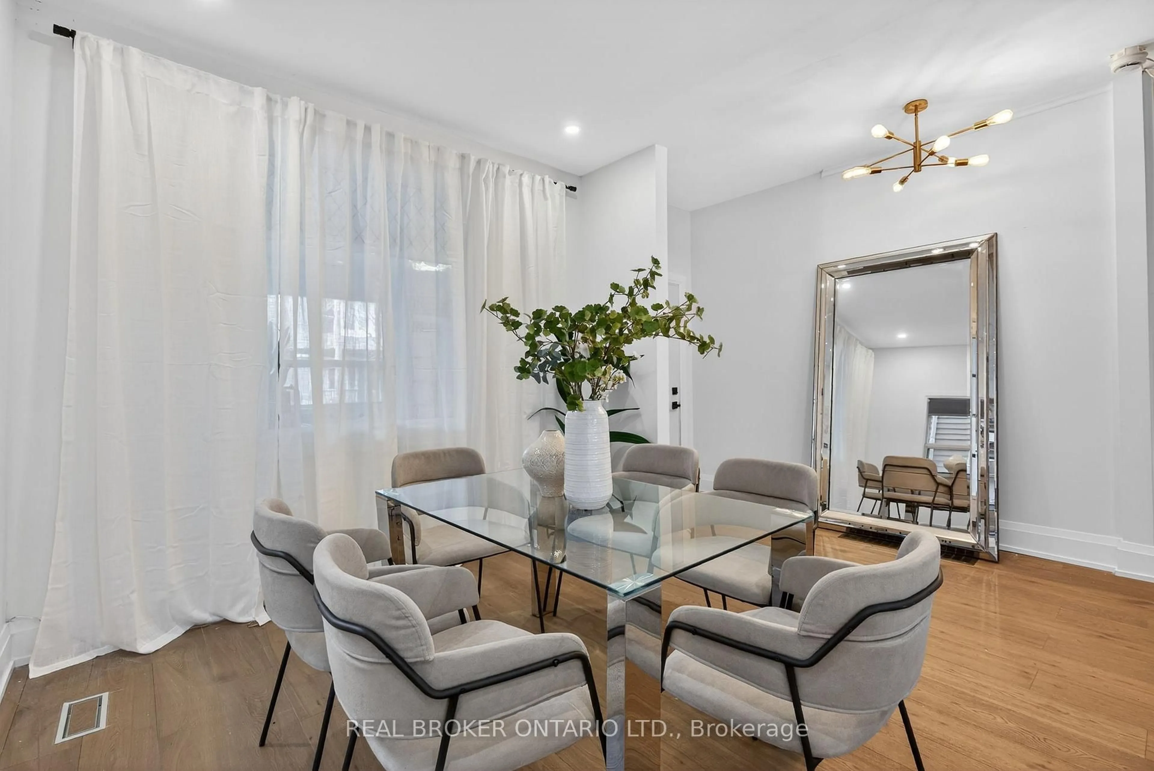 Dining room, unknown for 143 Parkmount Rd, Toronto Ontario M4J 4V3