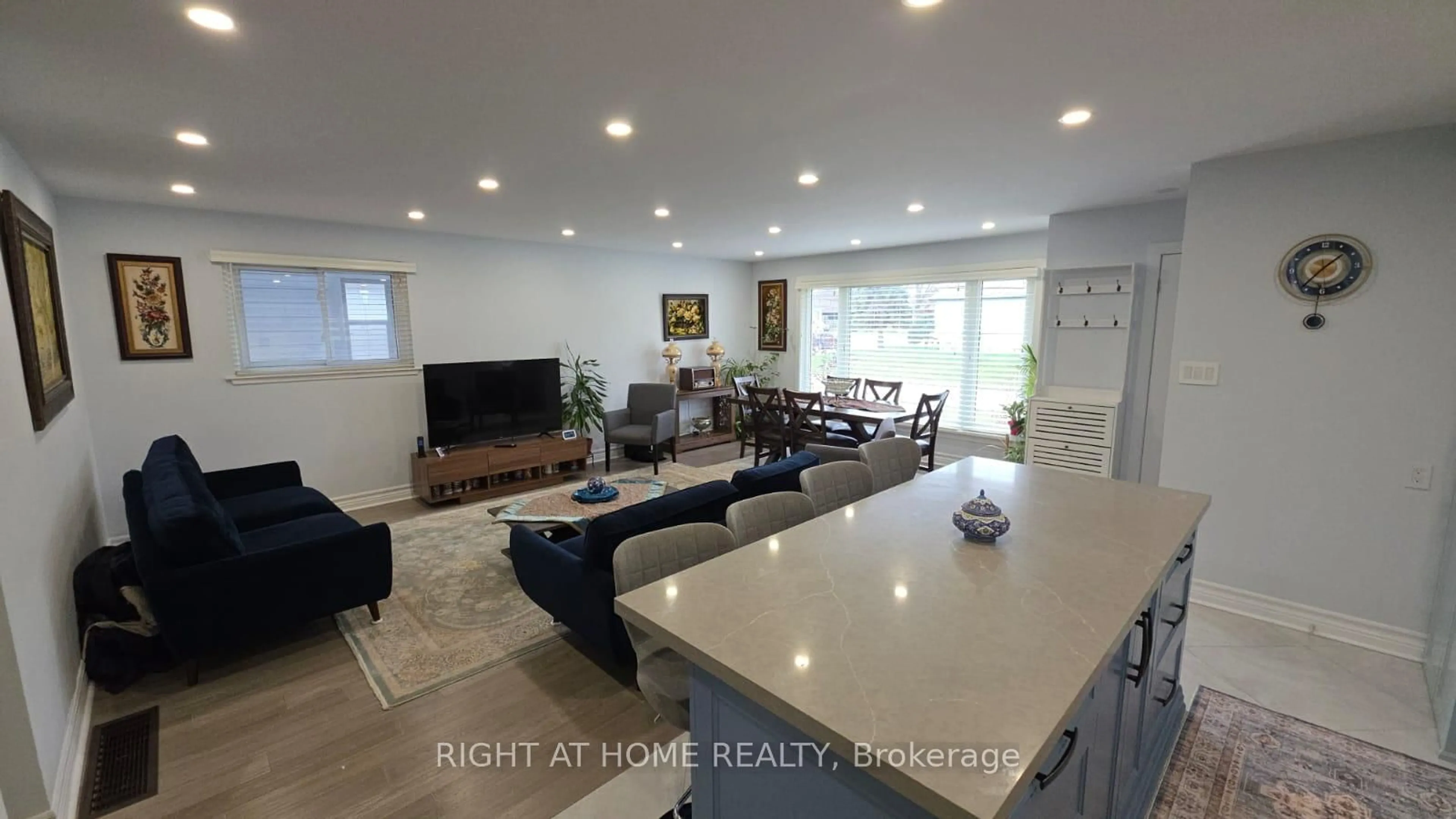 Open concept kitchen, unknown for 783 Oliva St, Pickering Ontario L1W 2V9