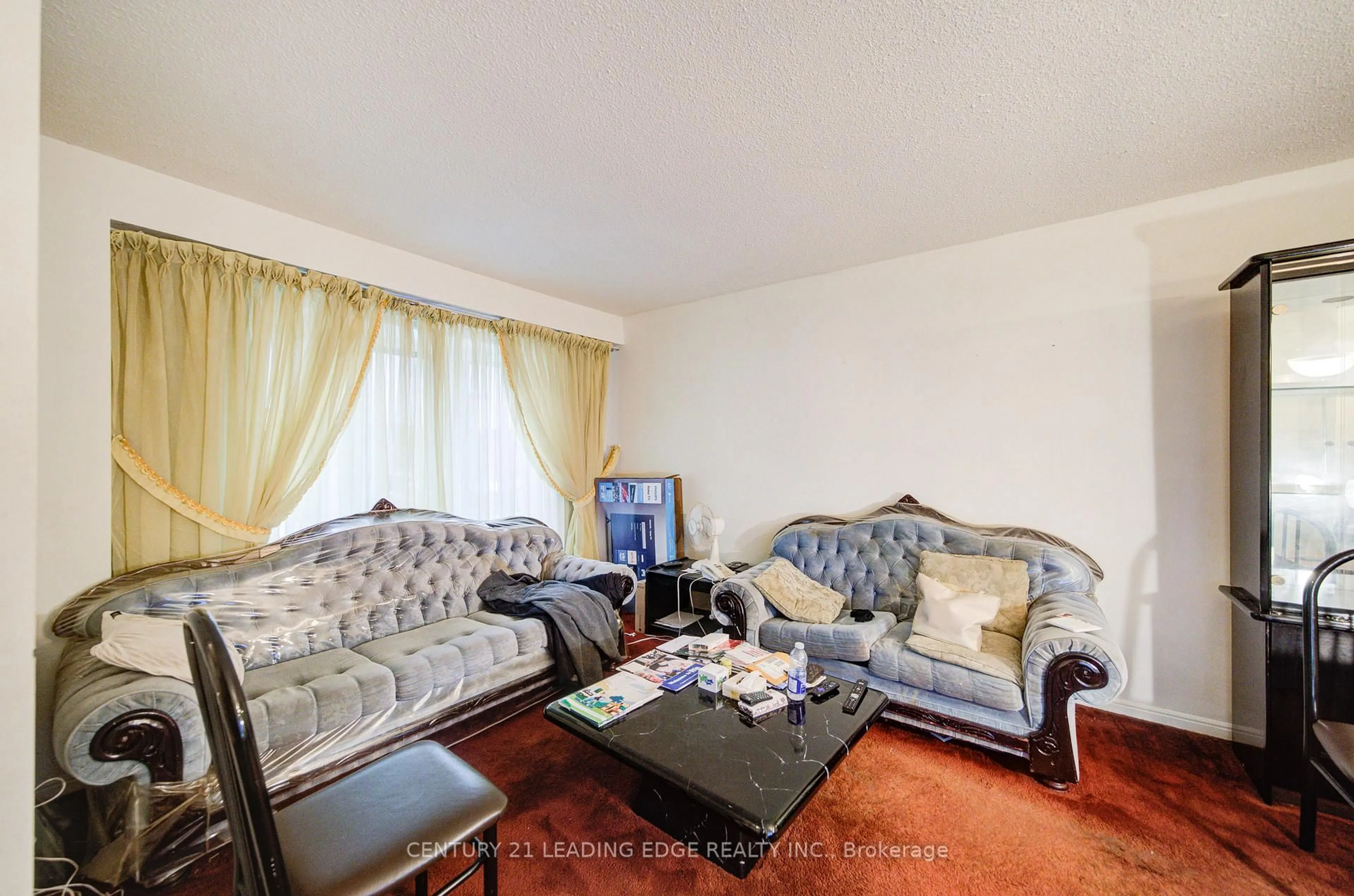 Living room with furniture, unknown for 100 Burrows Hall Blvd #93, Toronto Ontario M1B 1M7