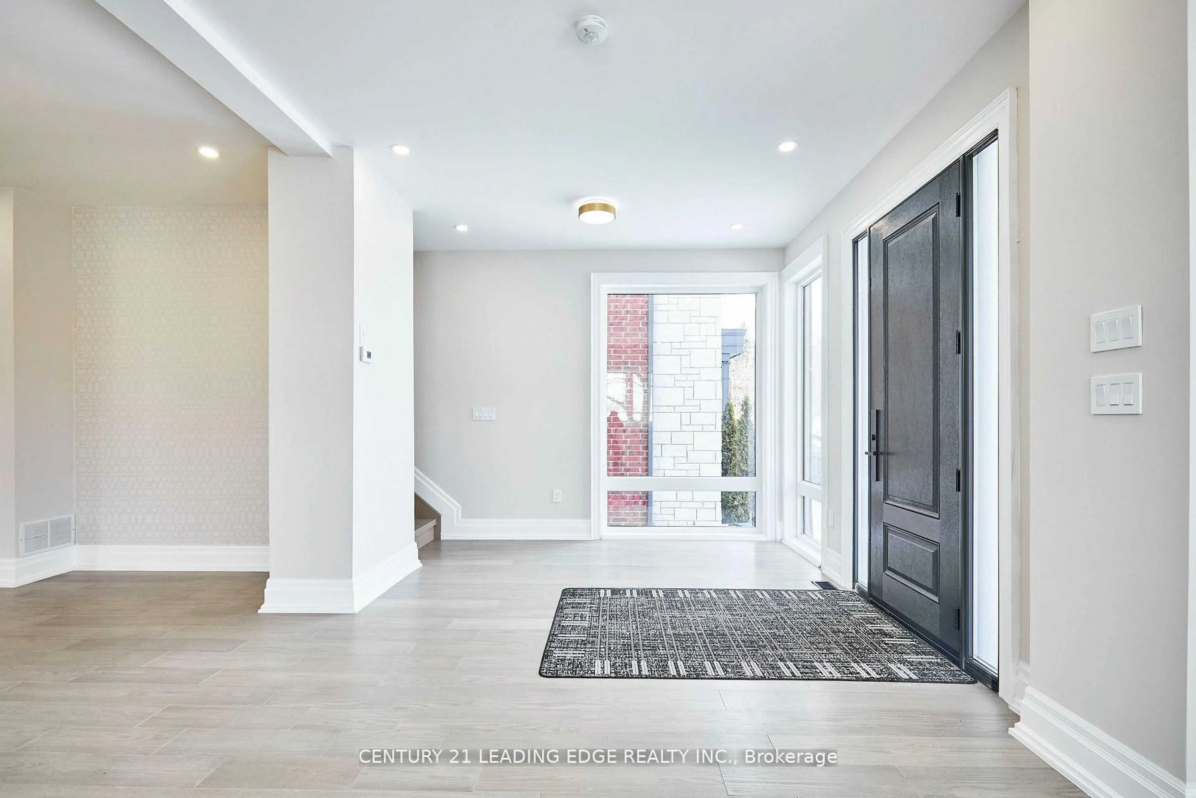 Indoor entryway for 50 Dorset Rd, Toronto Ontario M1M 2S7