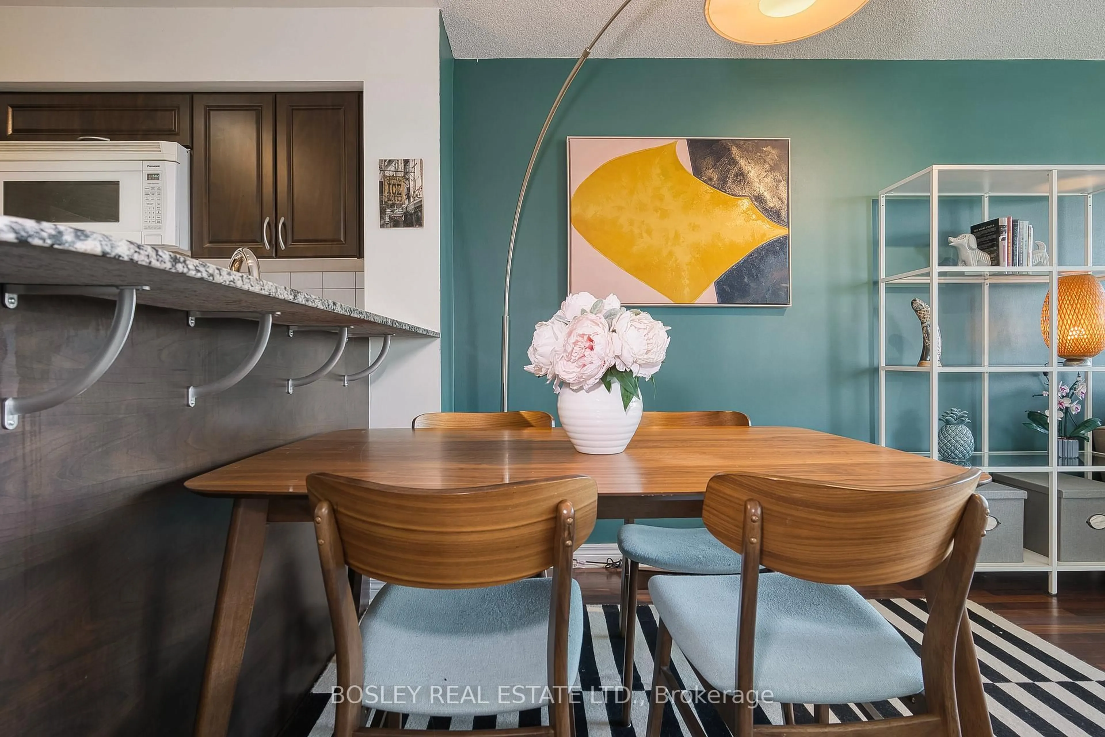 Dining room, wood/laminate floor for 60 Fairfax Cres #326, Toronto Ontario M1L 0E1