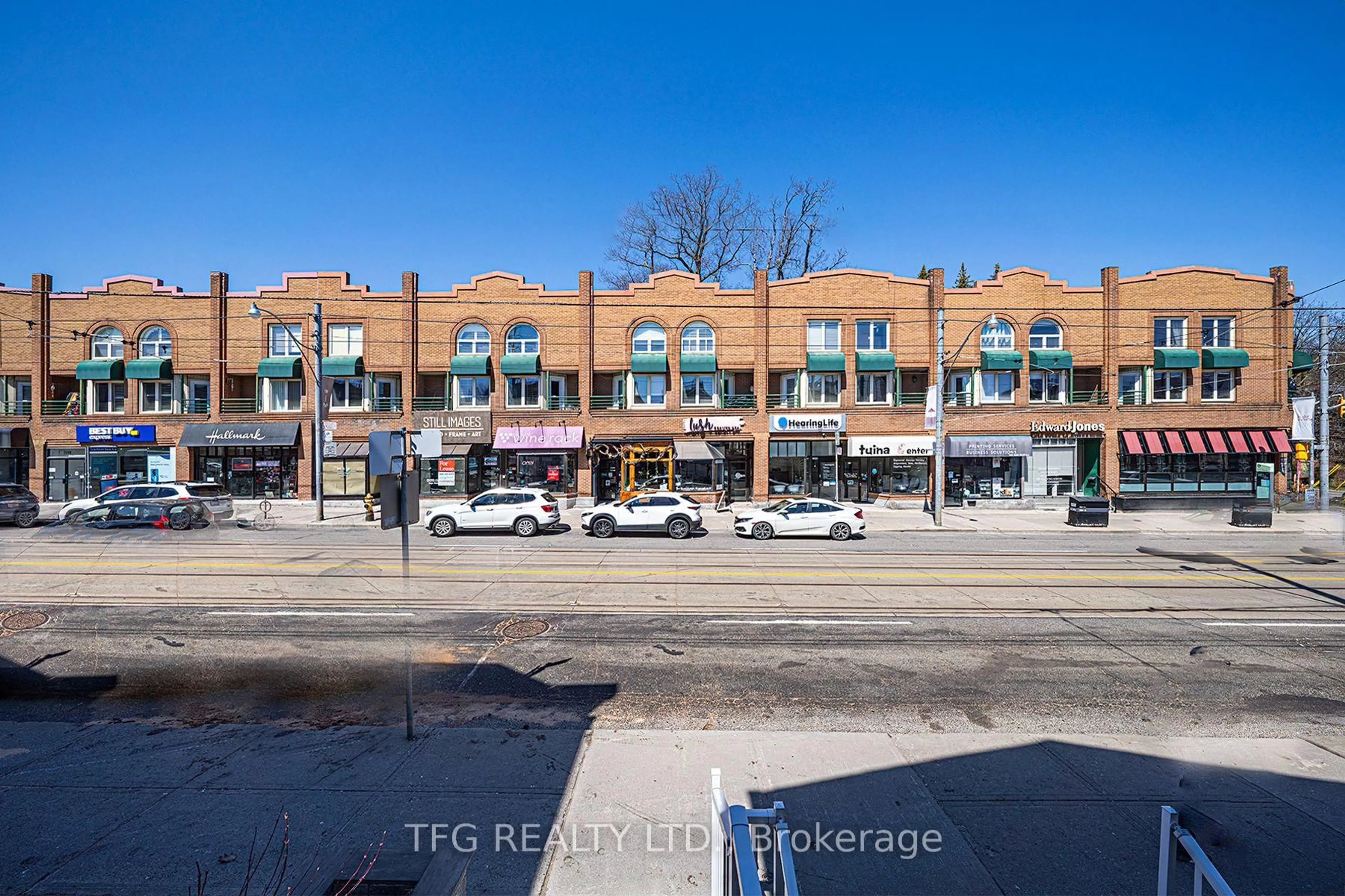 A pic from outside/outdoor area/front of a property/back of a property/a pic from drone, street for 120 Glen Manor Dr #7, Toronto Ontario M4E 2X6