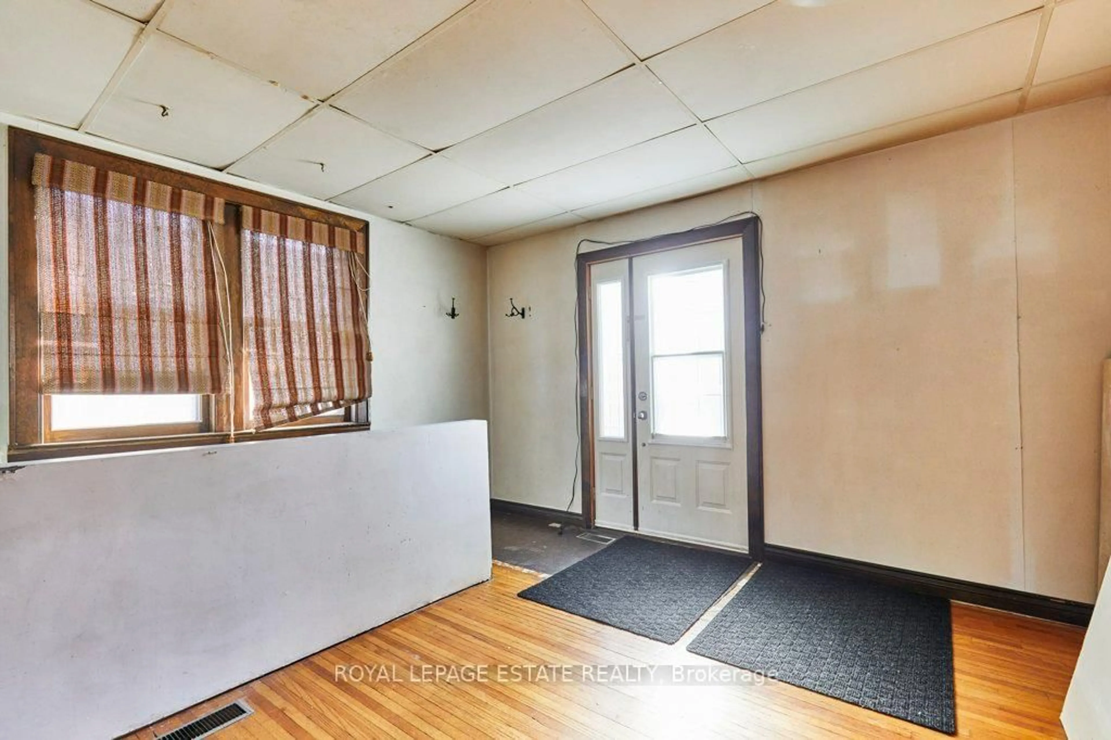 Unknown for 121 Galloway Rd, Toronto Ontario M1E 1W9