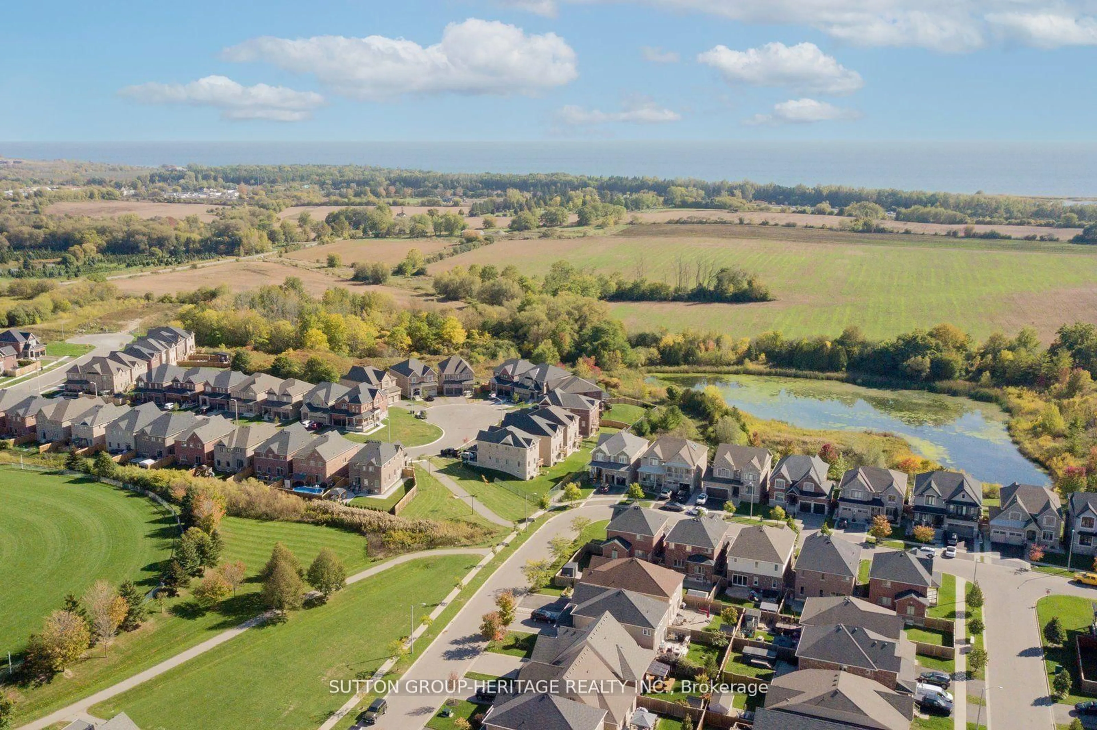 A pic from outside/outdoor area/front of a property/back of a property/a pic from drone, unknown for 88 Roy Nichols Dr, Clarington Ontario L1E 0H6