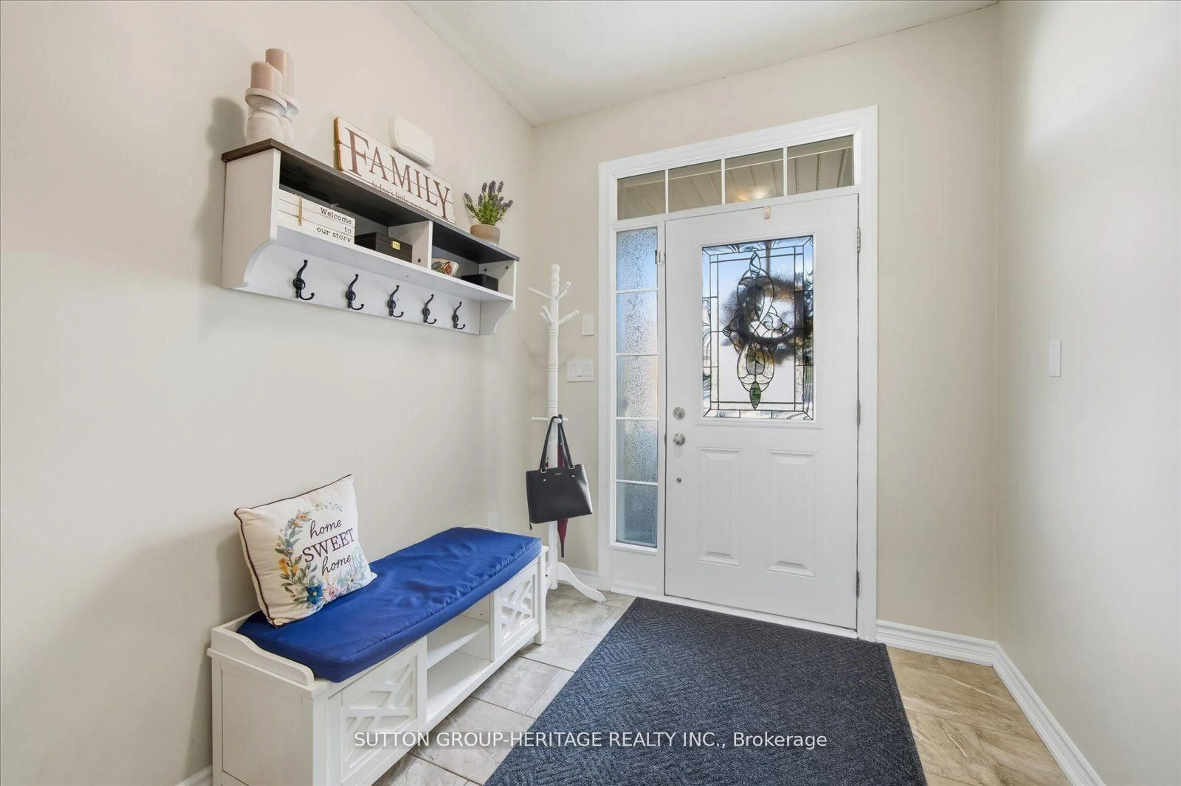 Indoor entryway for 88 Roy Nichols Dr, Clarington Ontario L1E 0H6