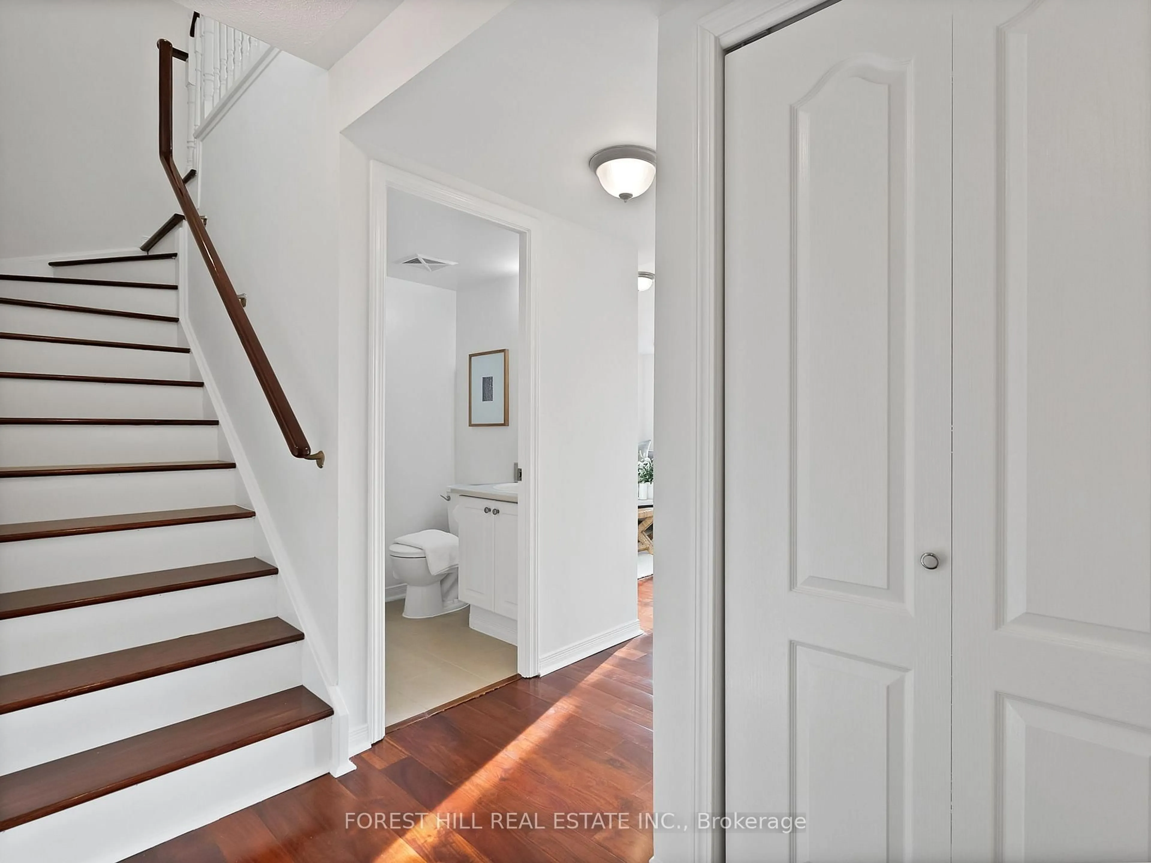 Indoor entryway for 25 Strangford Lane #310, Toronto Ontario M1L 0E5