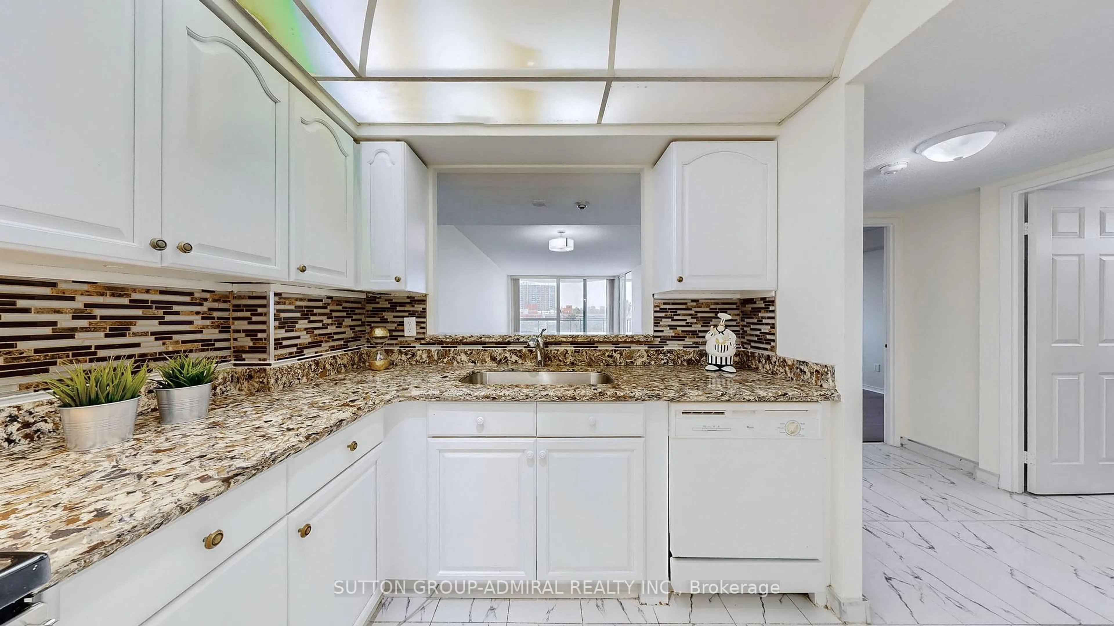 Unknown for 4727 Sheppard Ave #611, Toronto Ontario M1S 5B3