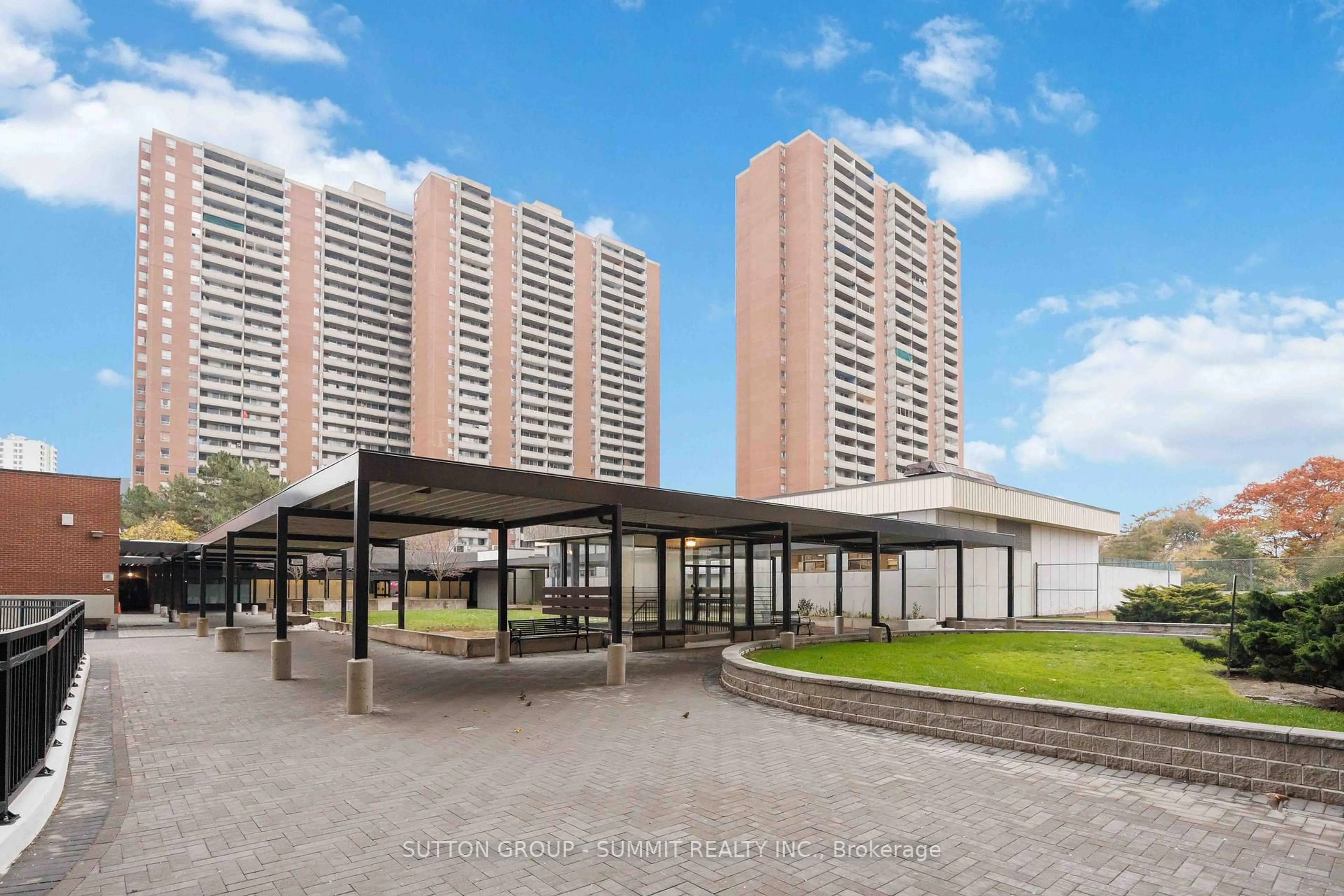 Patio, unknown for 5 Massey Sq #2110, Toronto Ontario M4C 5L6