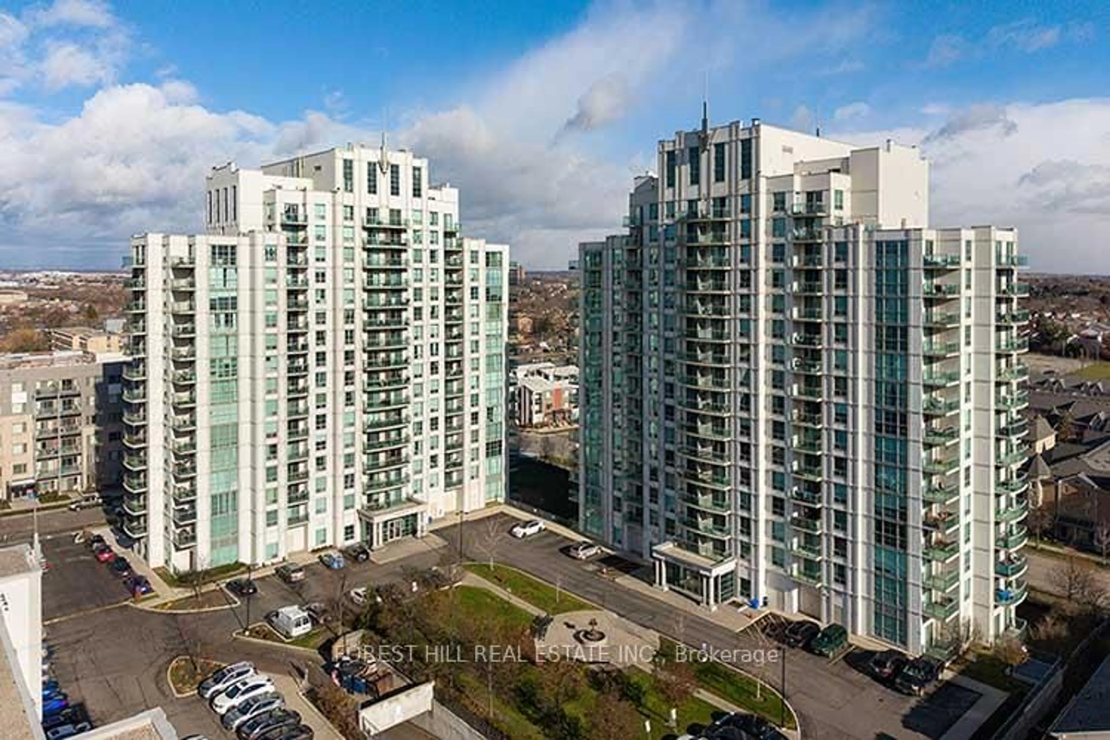 A pic from outside/outdoor area/front of a property/back of a property/a pic from drone, city buildings view from balcony for 8 Rosebank Dr #5B, Toronto Ontario M1B 5Z3